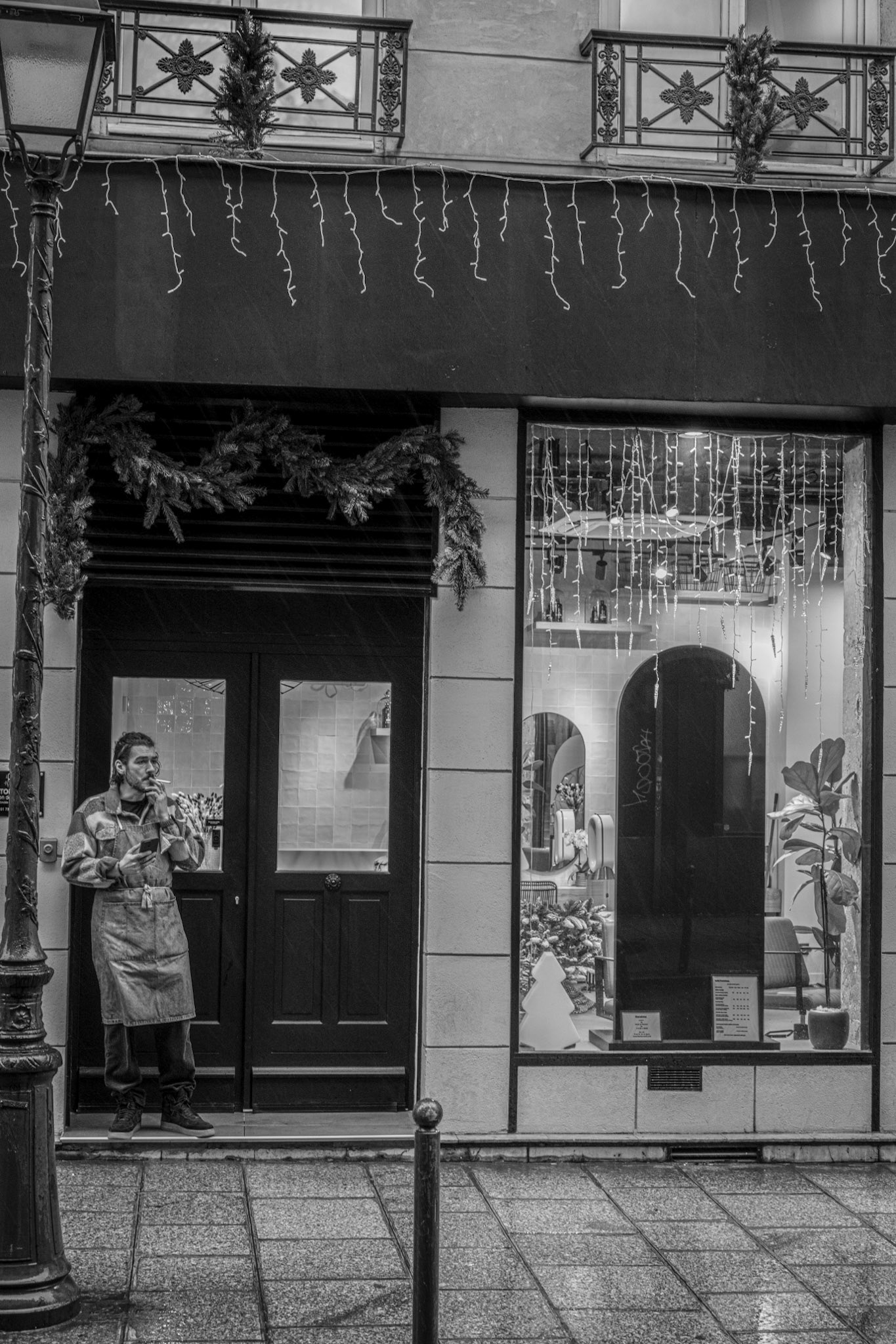 Paris, France · January 2, 2024 · Nikon Z 9 · Nikkor Z 50mm f/1.2 S · 1/80 sec f/7.1 ISO 1800