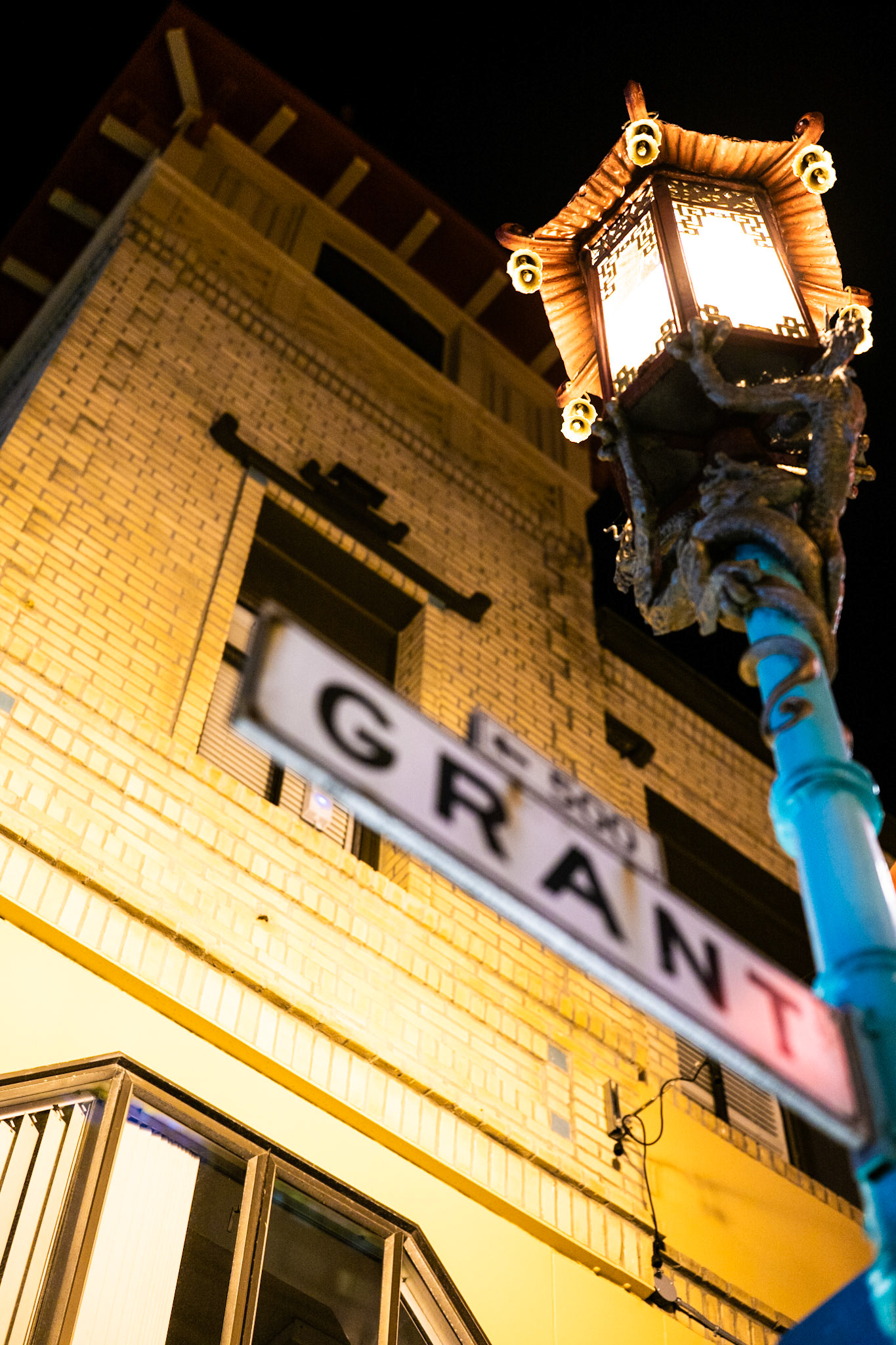 San Francisco, California, USA · November 27, 2024 · Nikon Z 9 · Nikkor Z 50mm f/1.2 S · 1/100 sec f/1.8 ISO 500s