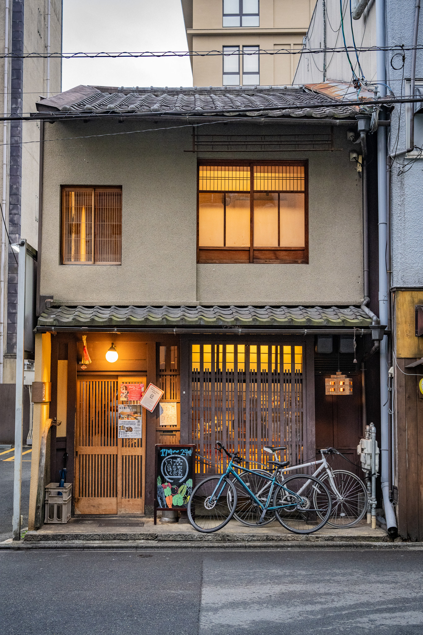 Kyoto, Japan · February 28, 2025 · Nikon Z 9 · Nikkor Z 50mm f/1.2 S · 1/100 sec f/5.6 ISO 2500