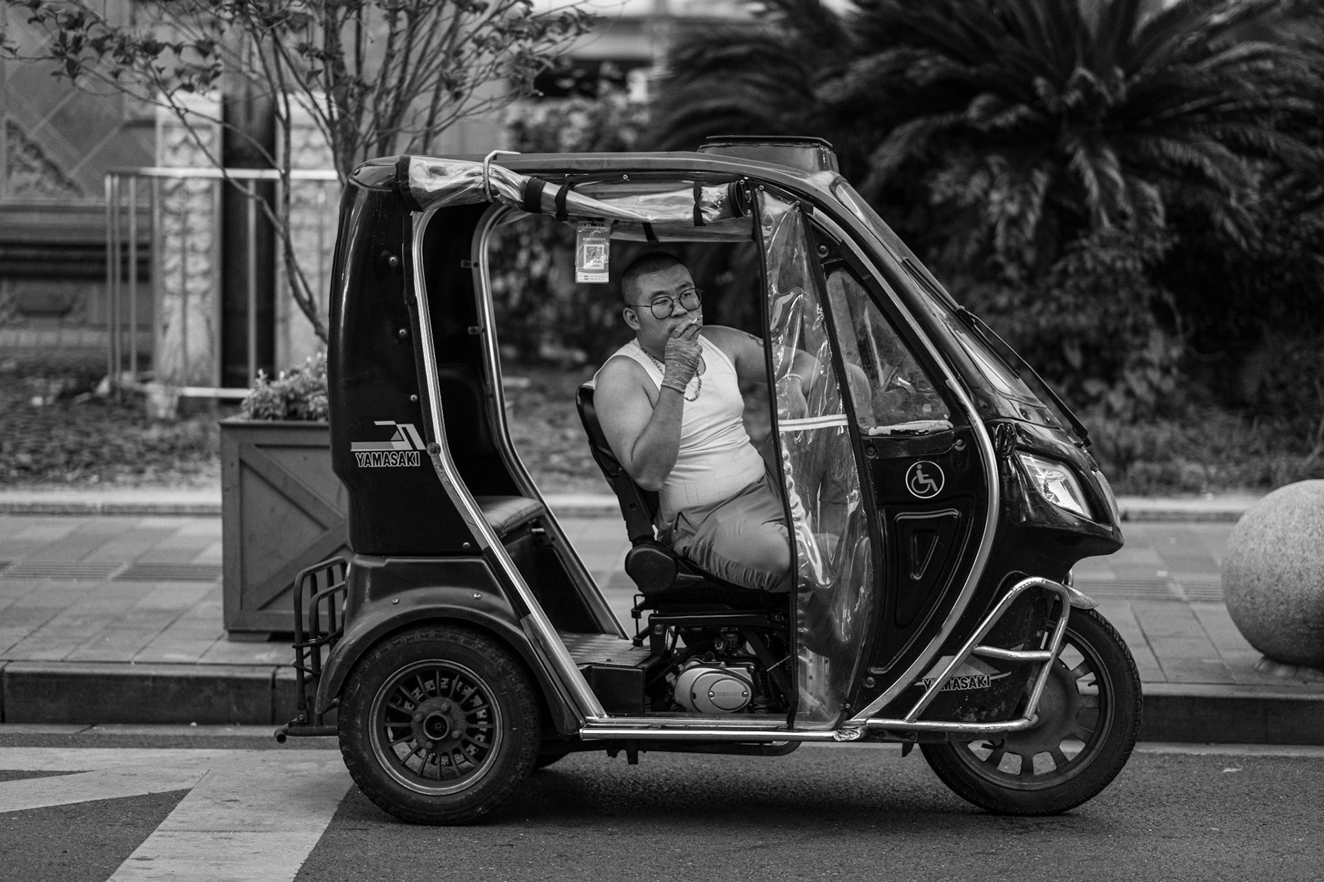 Shanghai, China · August 11, 2023 · Nikon Z 9 · Nikkor Z 85 mm f/1.8 S · 1/100 sec f/1.8 ISO 2200