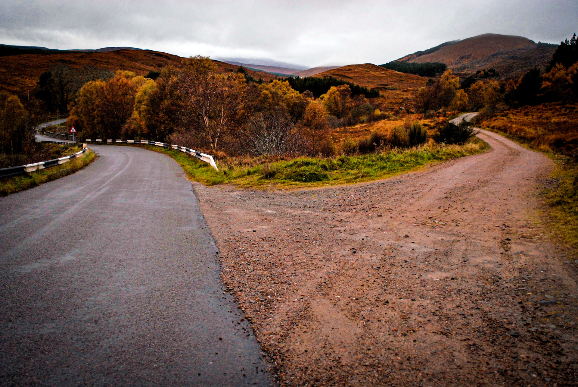 Scotland · November 3, 2008 · Nikon D200 · 24.0 mm f/2.8 · 1/20 sec f/2.8 ISO 800
