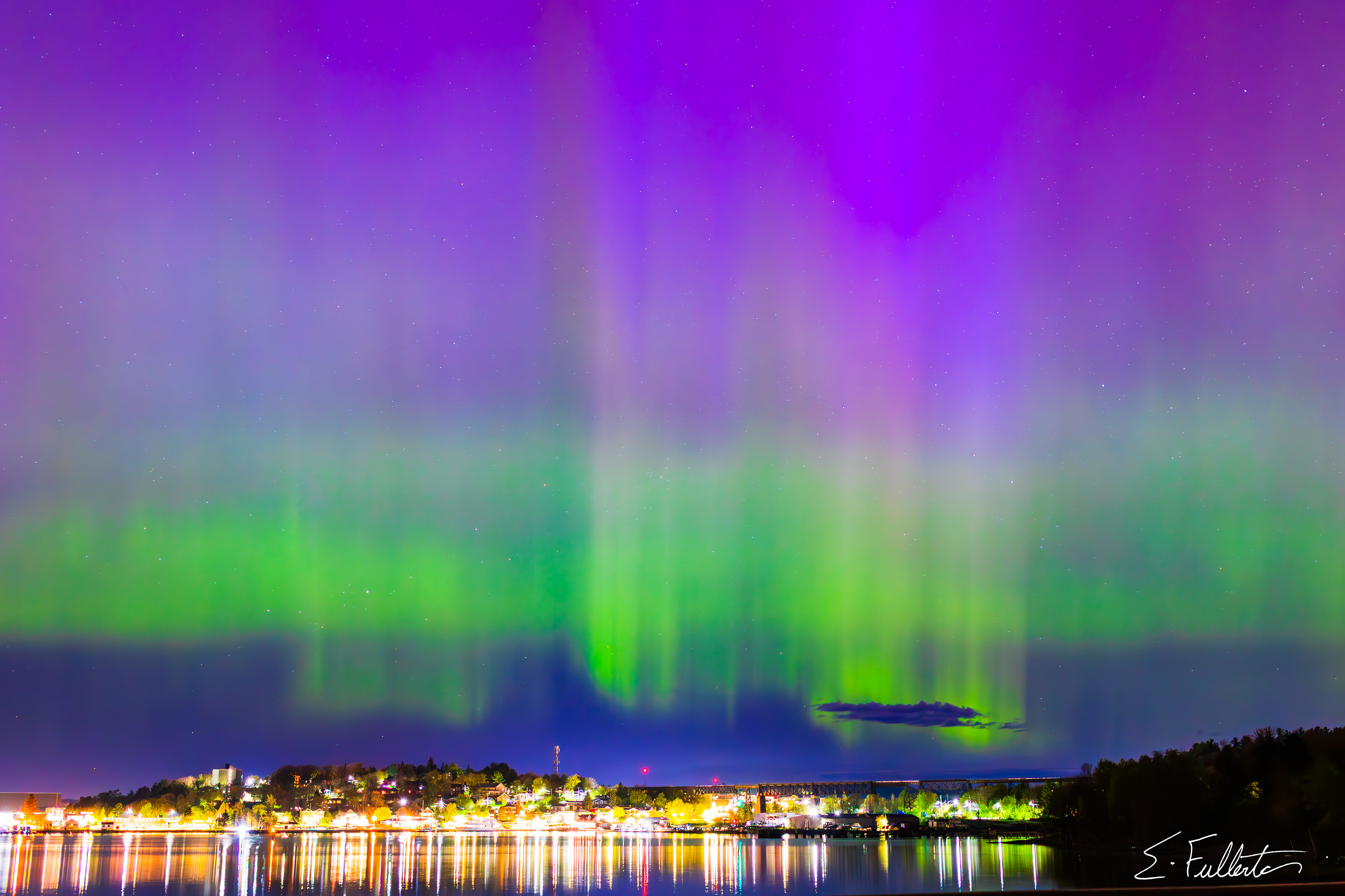 Auroras Over Parry Sound - May 2024