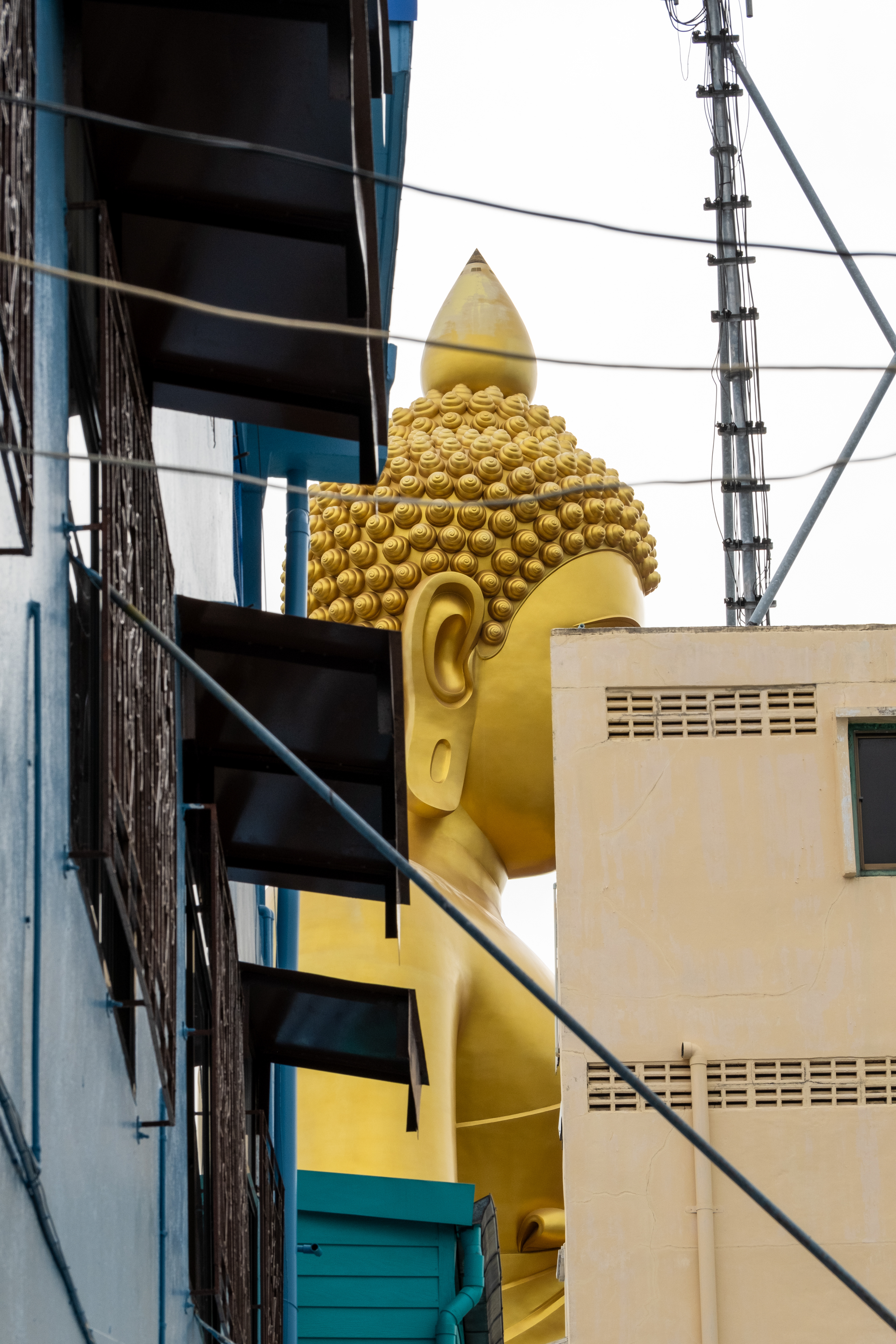 Wat Paknam Bhasicharoen, also known as the Giant Buddha