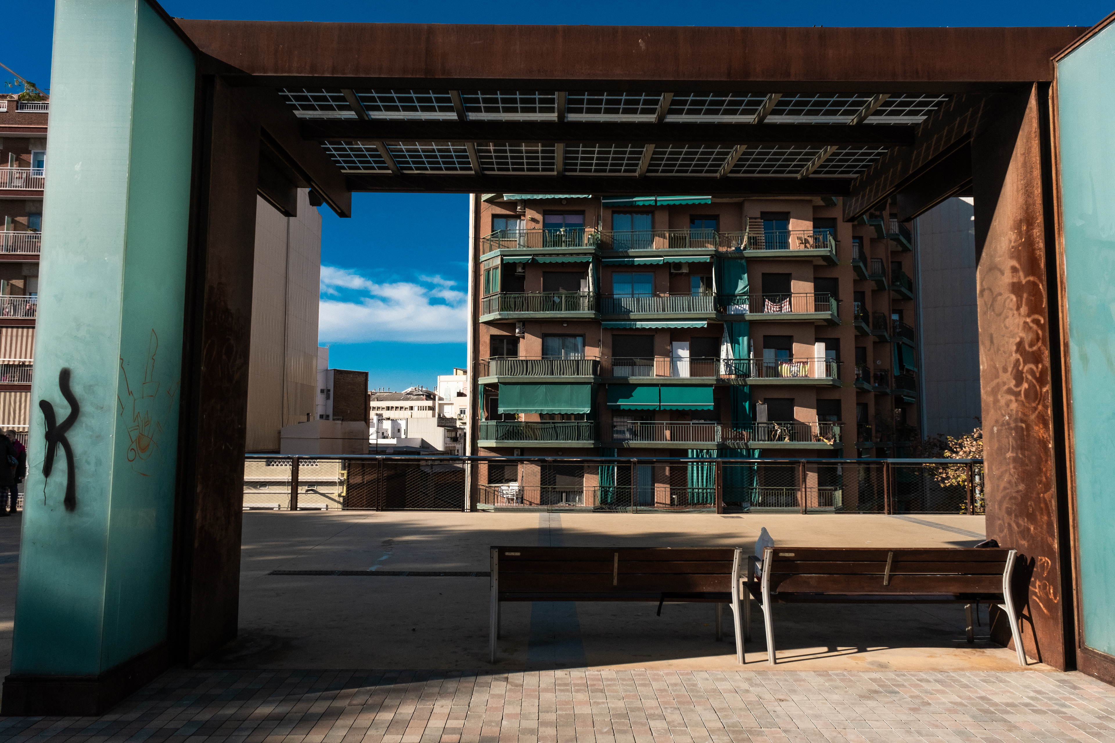 Paseo peatonal Jardines de Sants, Barcelona 2024.