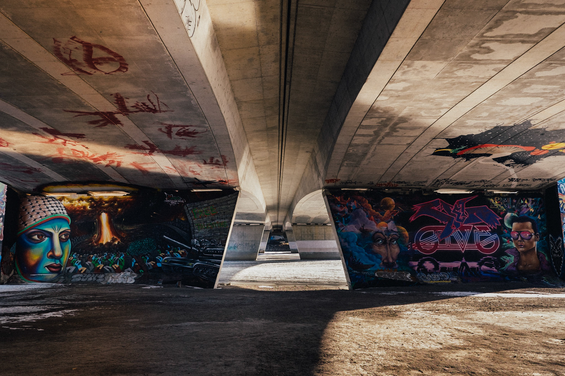 Who knew bridge trolls could paint?