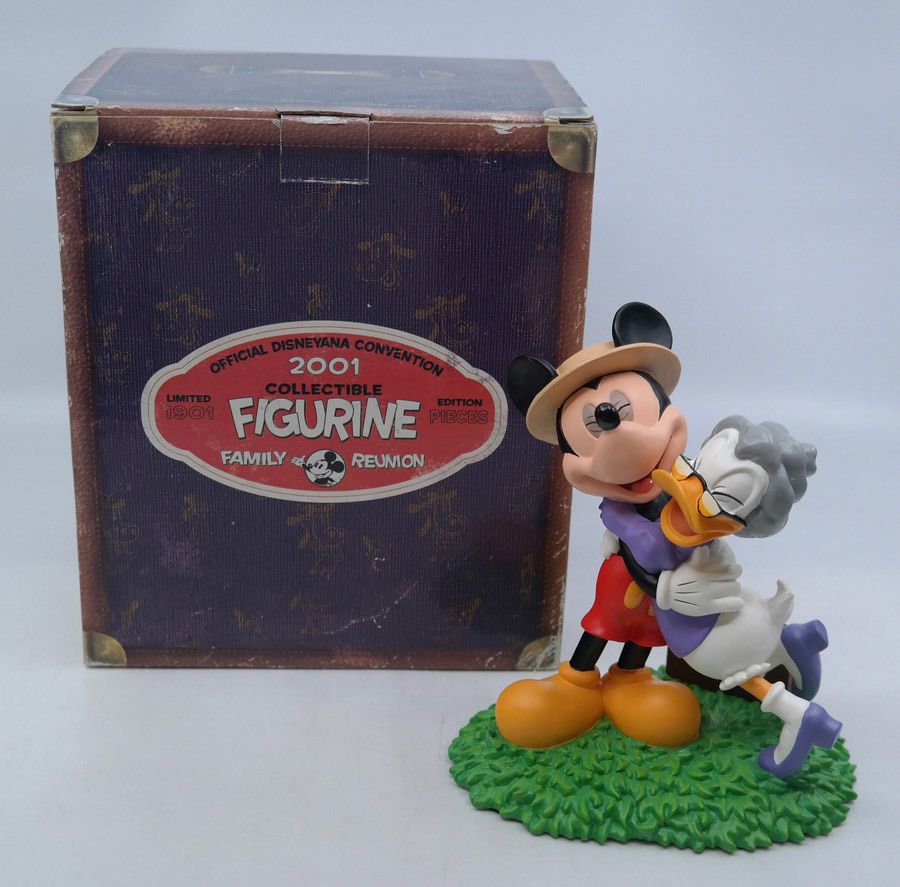 Disneyana Welcome Gift Figurine of Grandma Duck Welcoming Mickey Mouse.