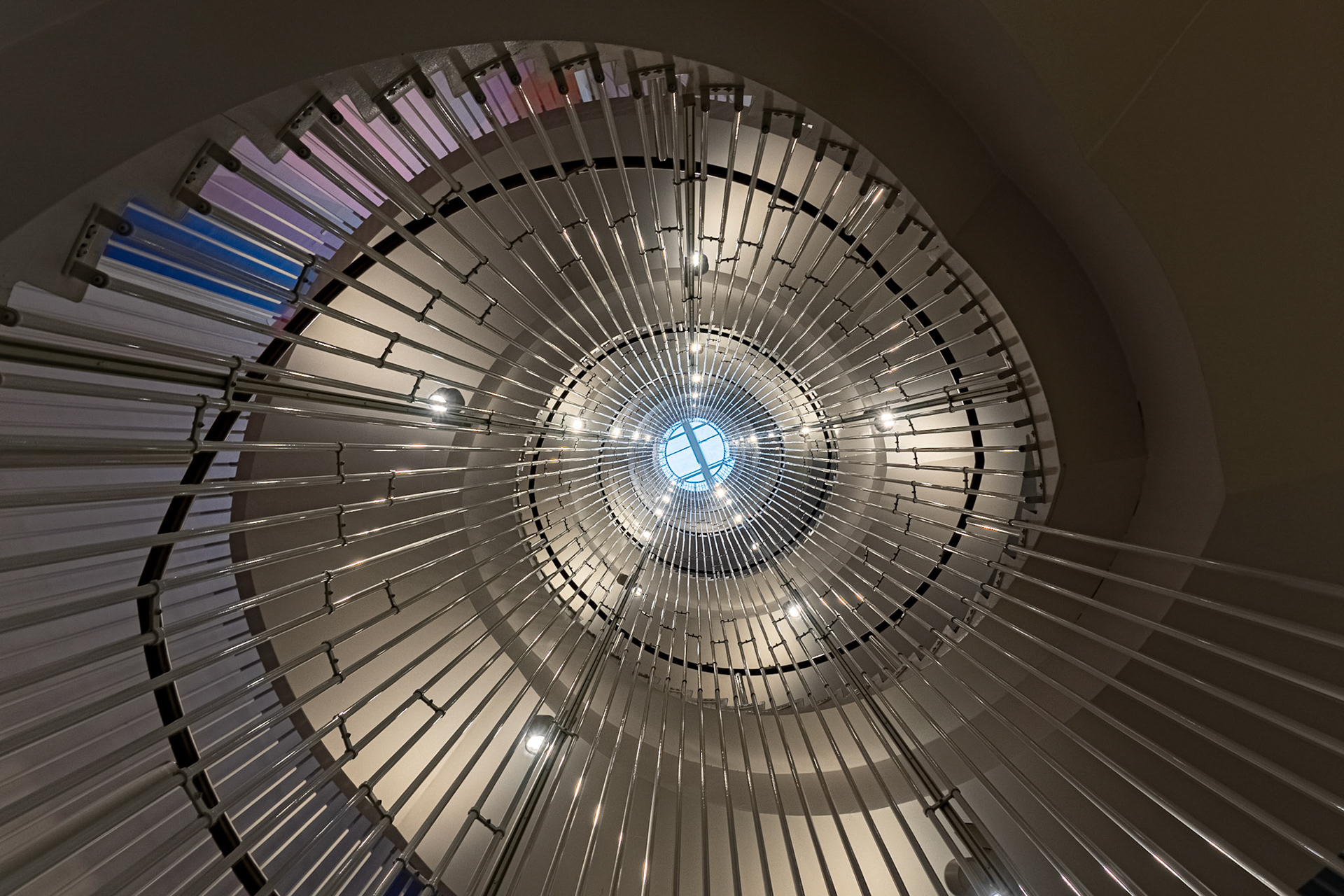 9 * 1 EV exposure brackets merged