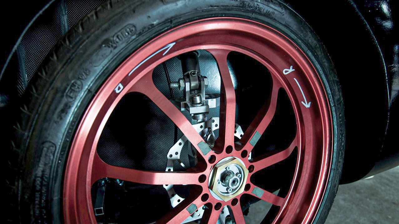 Lightweight alloy rims and internally developed suspension.