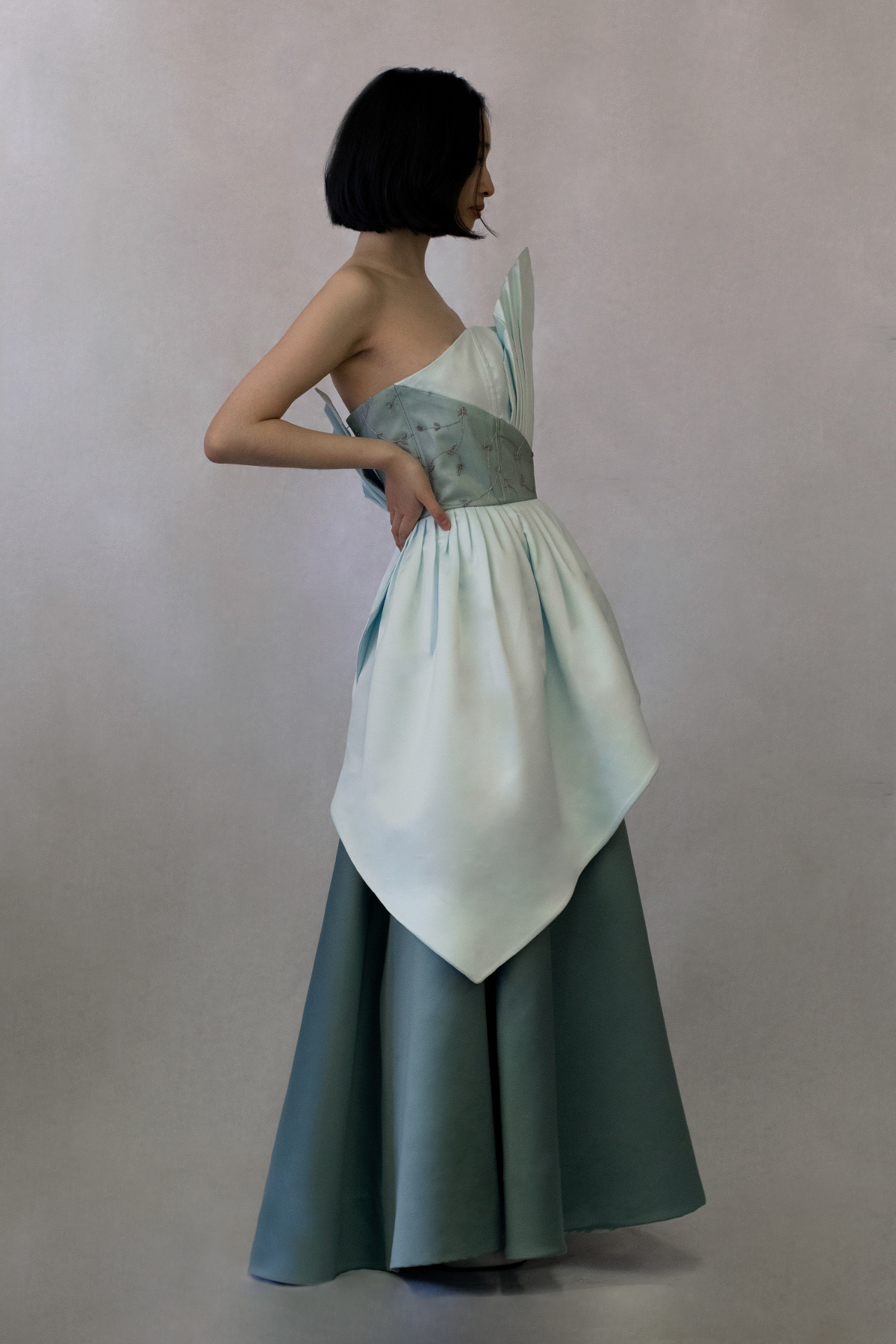 Eveningwear Side