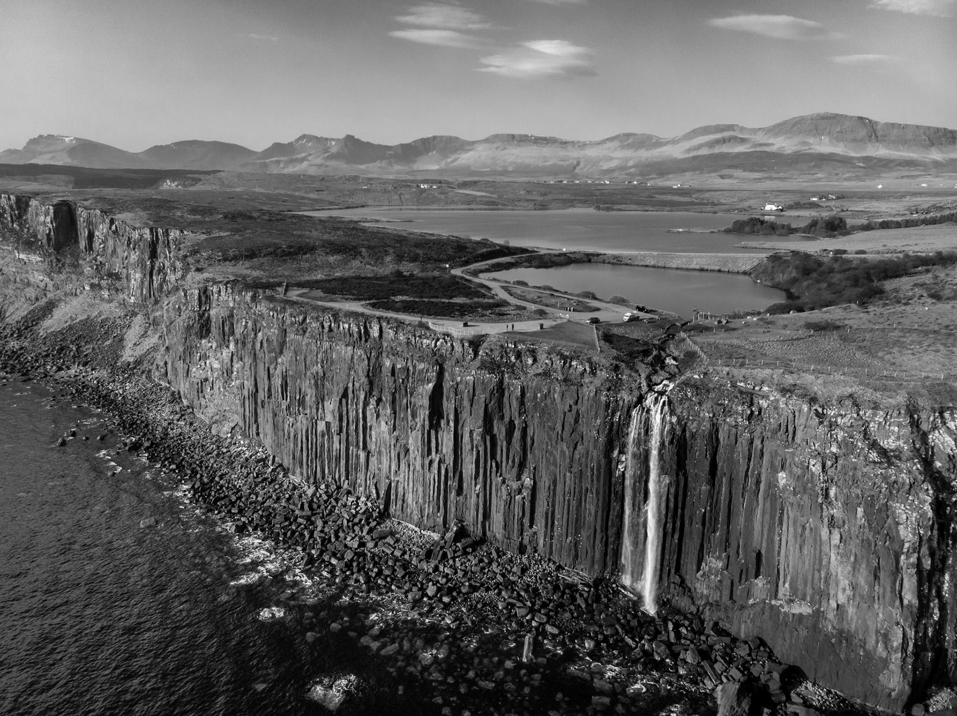 Loch Leathan | Portree | 57°36'48"N 6°10'07"W