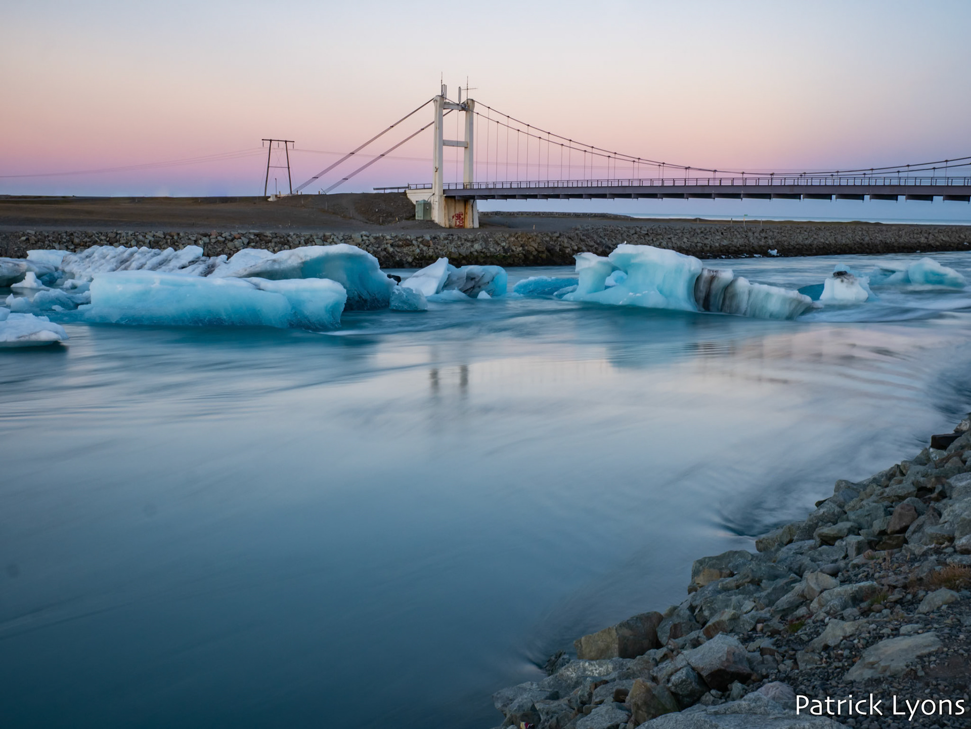 Jökulsárlón lagoon and icebergs in Iceland