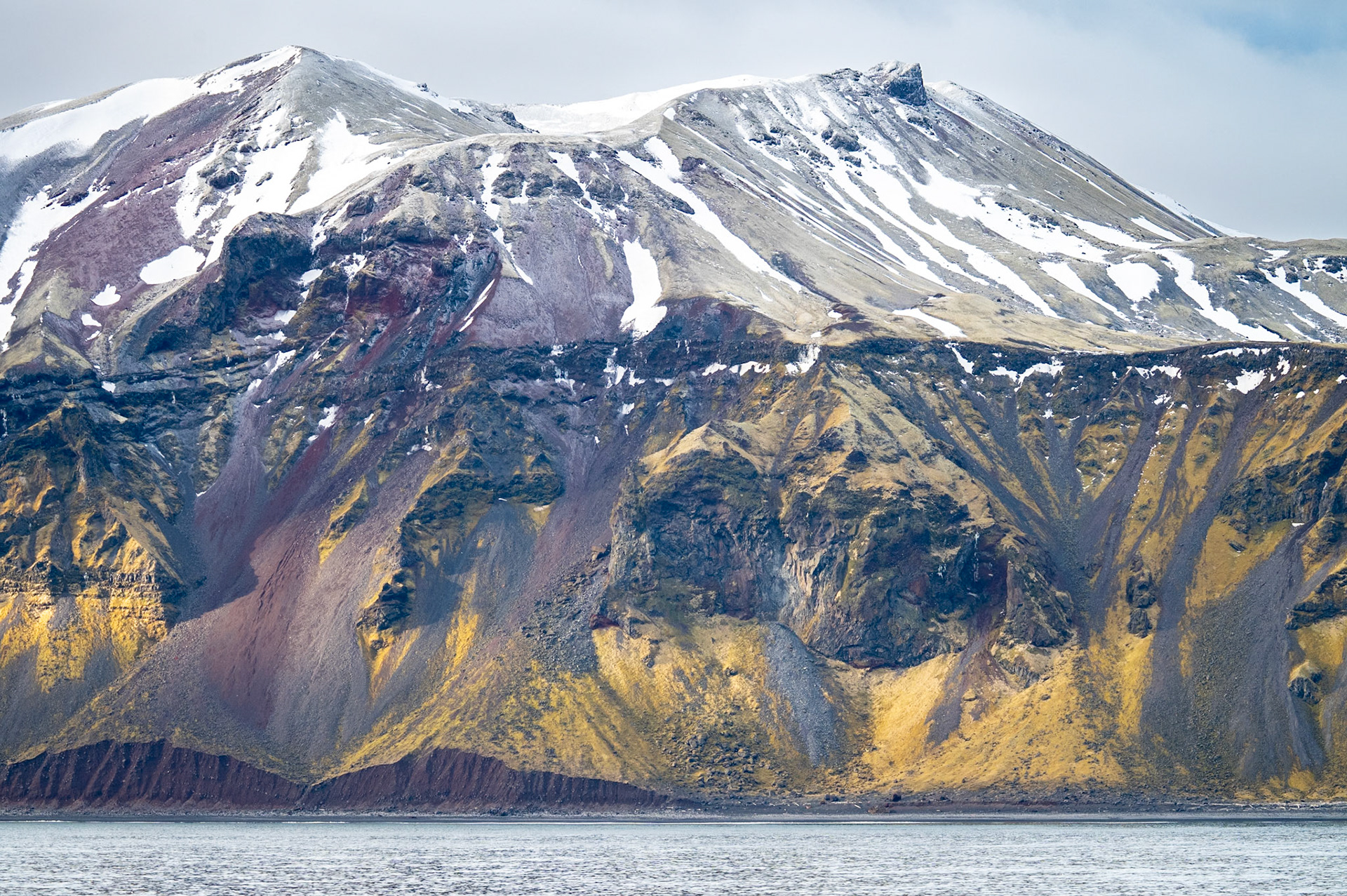 Jan Mayen - Island in Svalbard - Berenberg