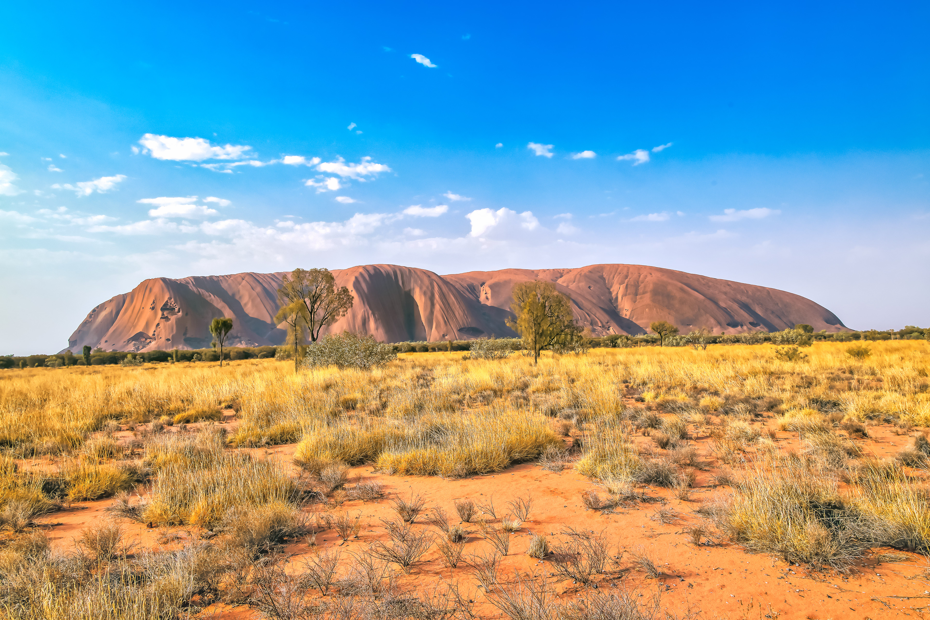 Sonnenuntergang am Uluru im Uluṟu-Kata Tjuṯa National Park im Northern Territory von Australien