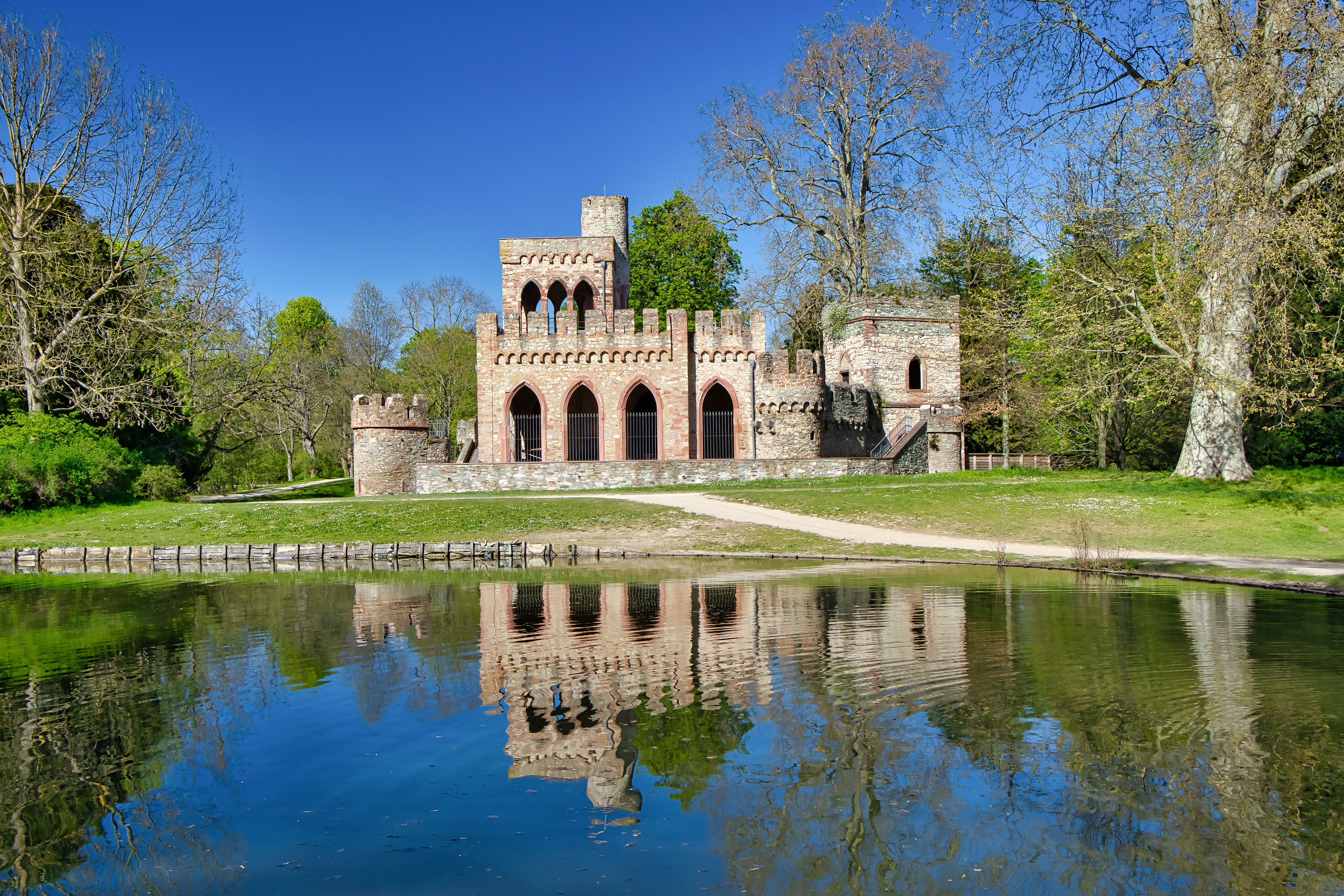 Mosburg im Biebricher Schlosspark 