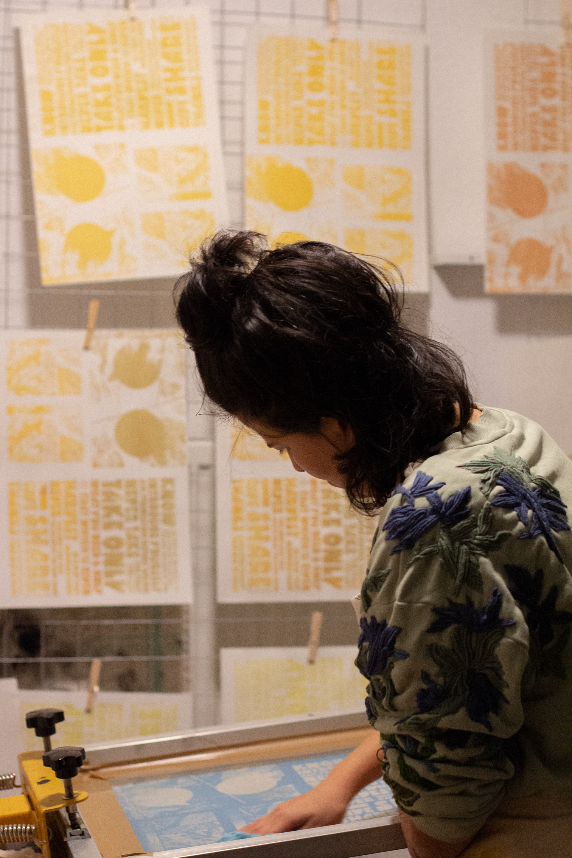 Symbioses of Urban Nature | Workshop on plants, natural pigments, oil screen printing | Collaboration with Sandra Méndez Sarmiento & Rebeca Pérez Gerónimo | 2023