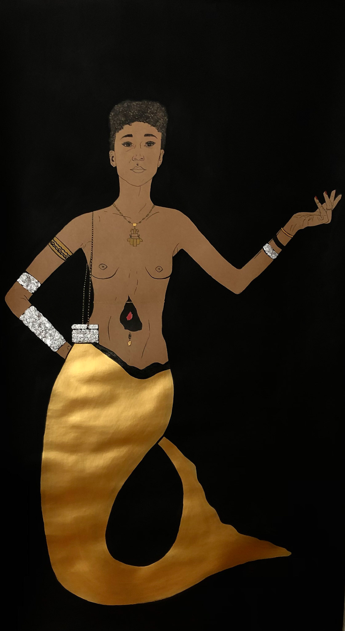 Mami Wata, 2024, 170x97cm, Acryliques, Encre de Chine et Aluminium sur papier kraft. (Prix sur demande)