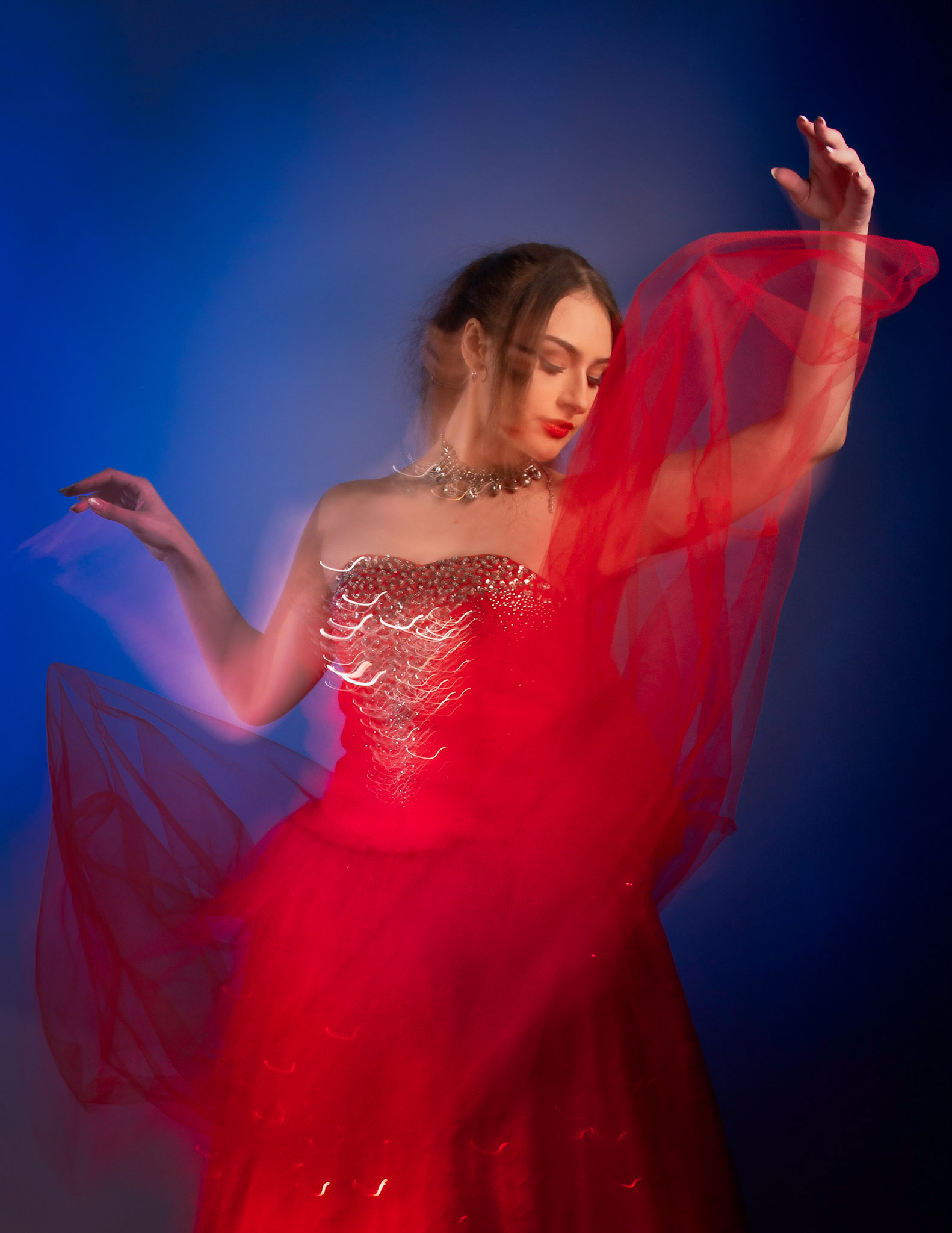 LUCY | SAPPHIRE SOIREE - A CELEBRATION OF EFFERVESCENCE