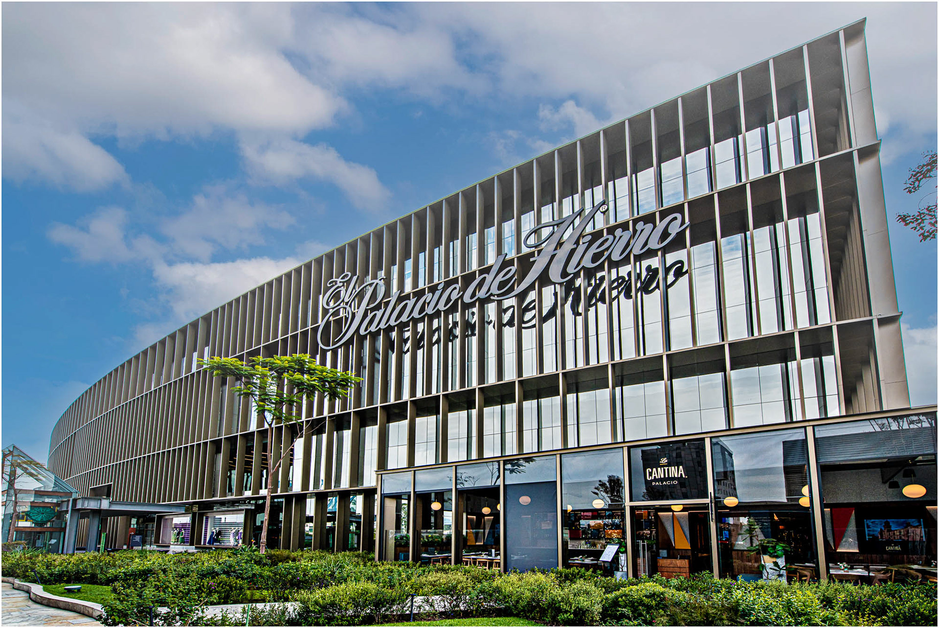 Cliente: MRZ Arquitectos y Palacio de Hierro. Proyecto: Cantina Satélite. 2024.