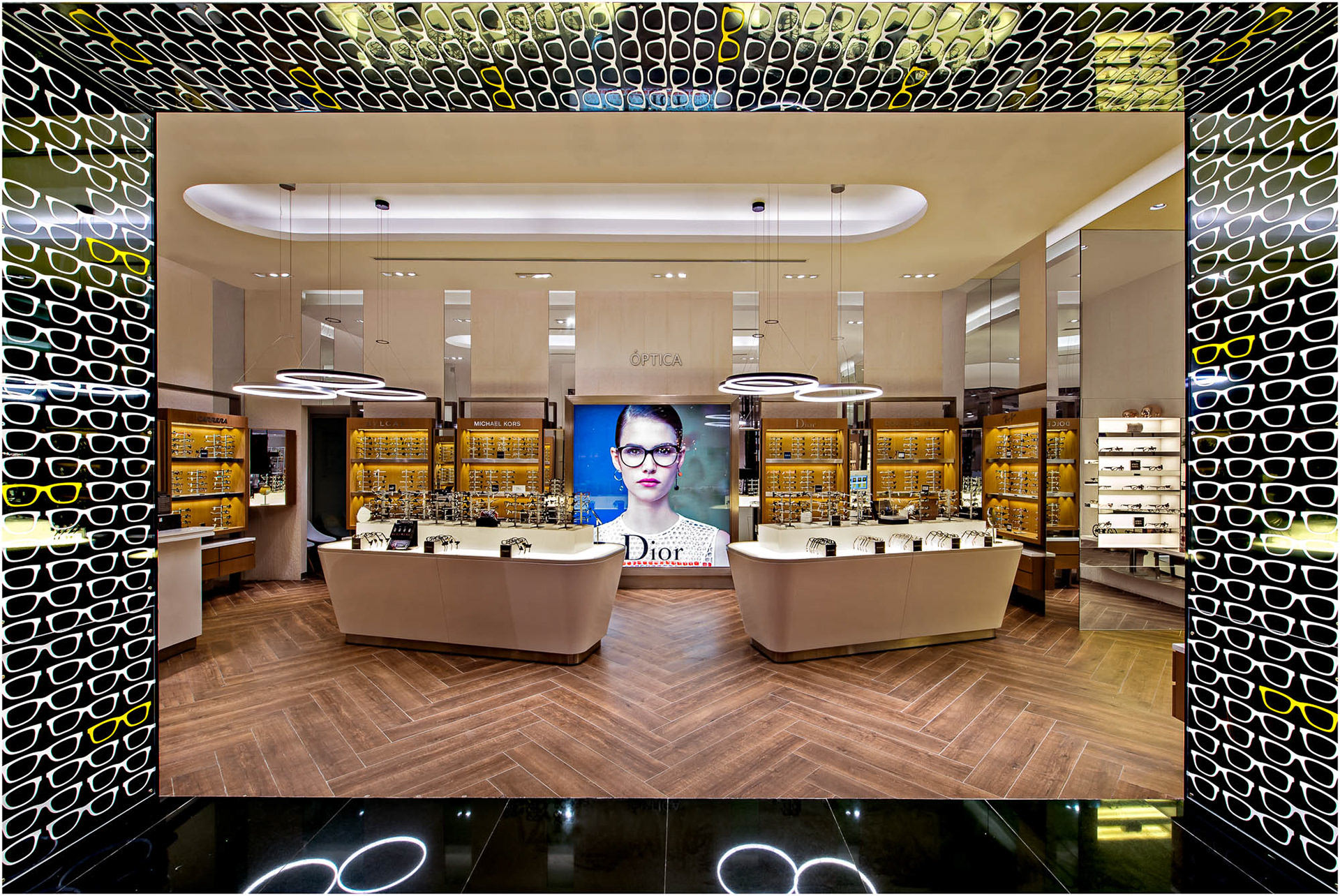 Cliente: MRZ Arquitectos y Palacio de Hierro. Proyecto: Óptica Polanco. 2015.