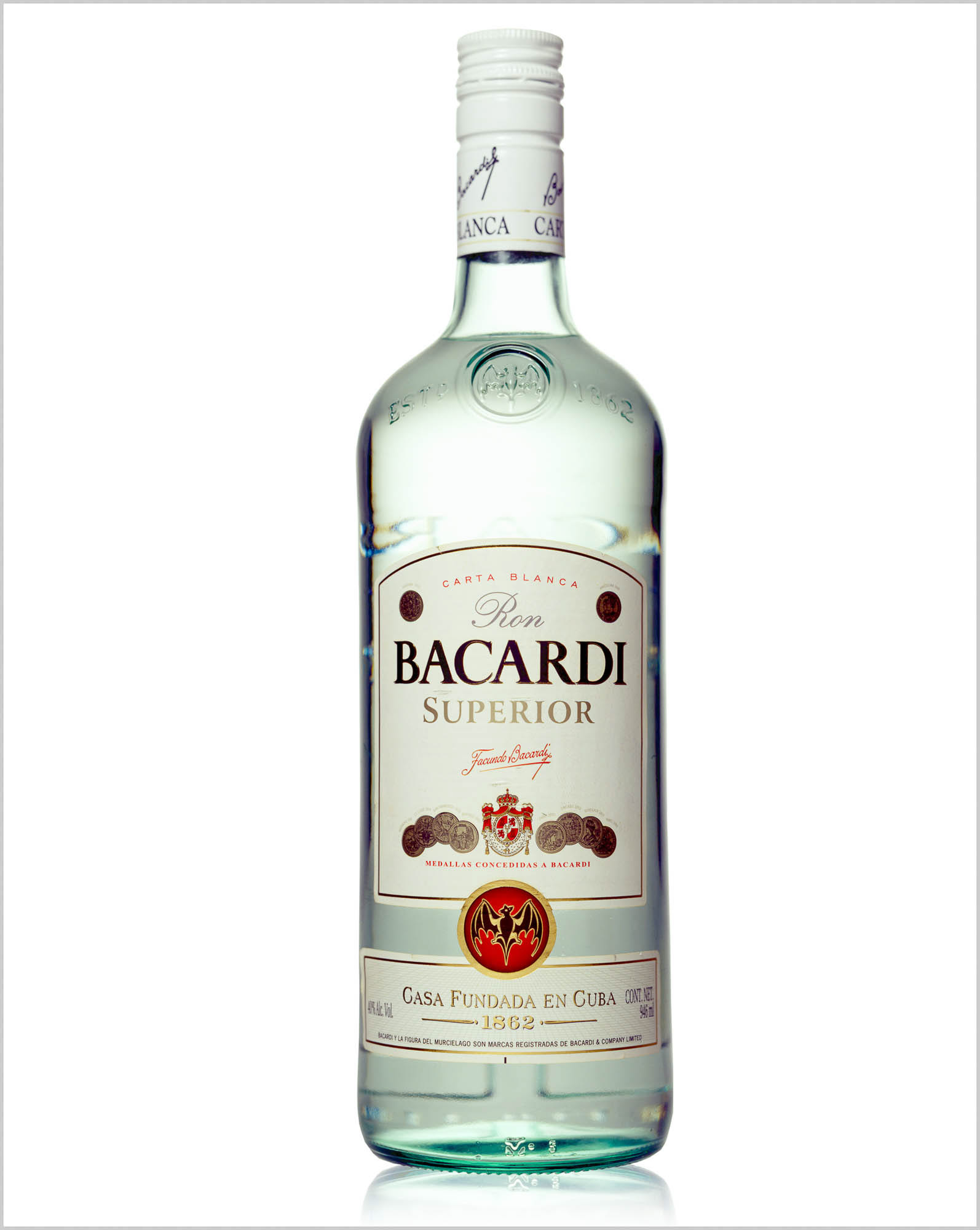 Cliente: Bacardí. Proyecto: Catálogo. 2005.
