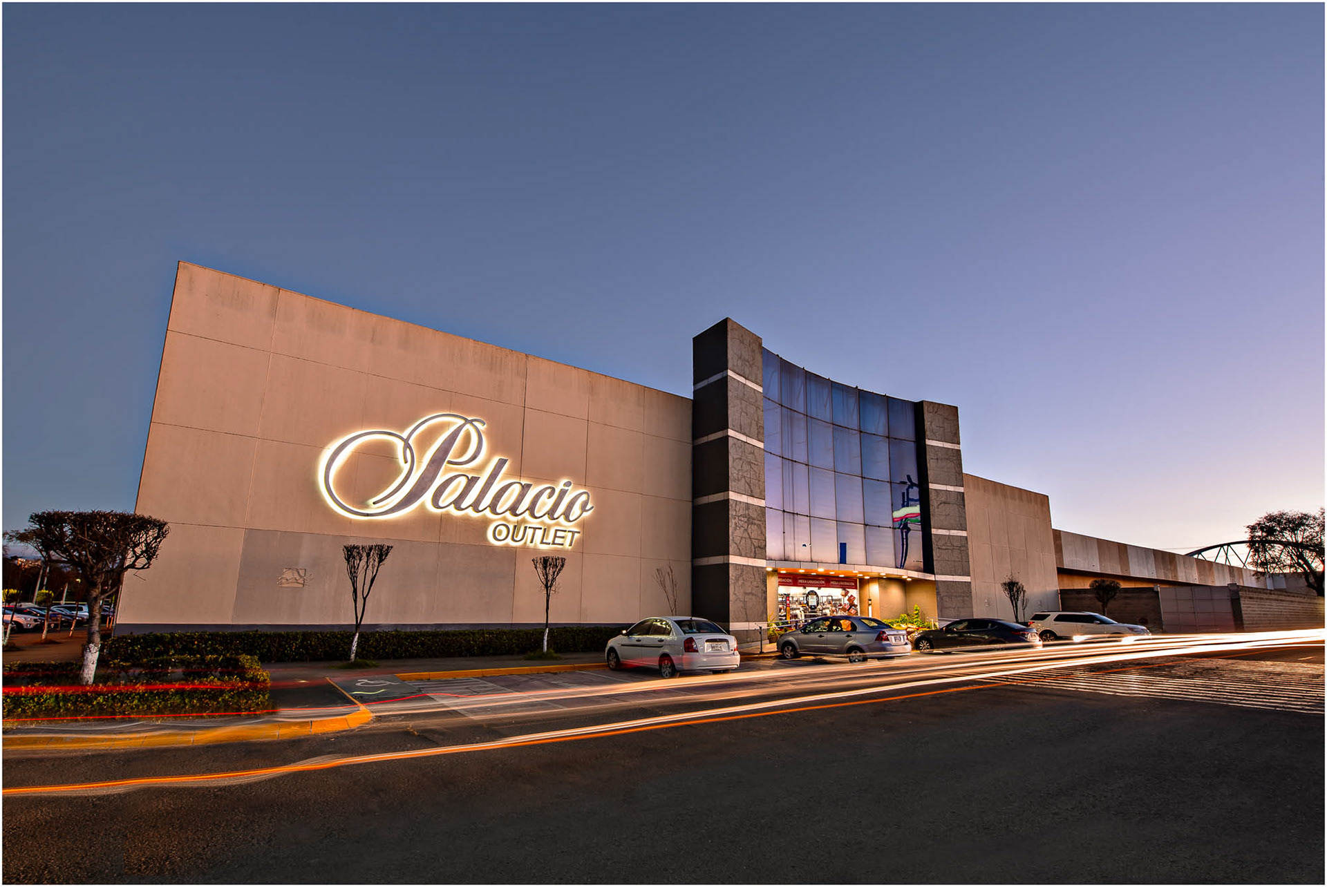 Cliente: Palacio de Hierro. Proyecto: Outlets. 2018.