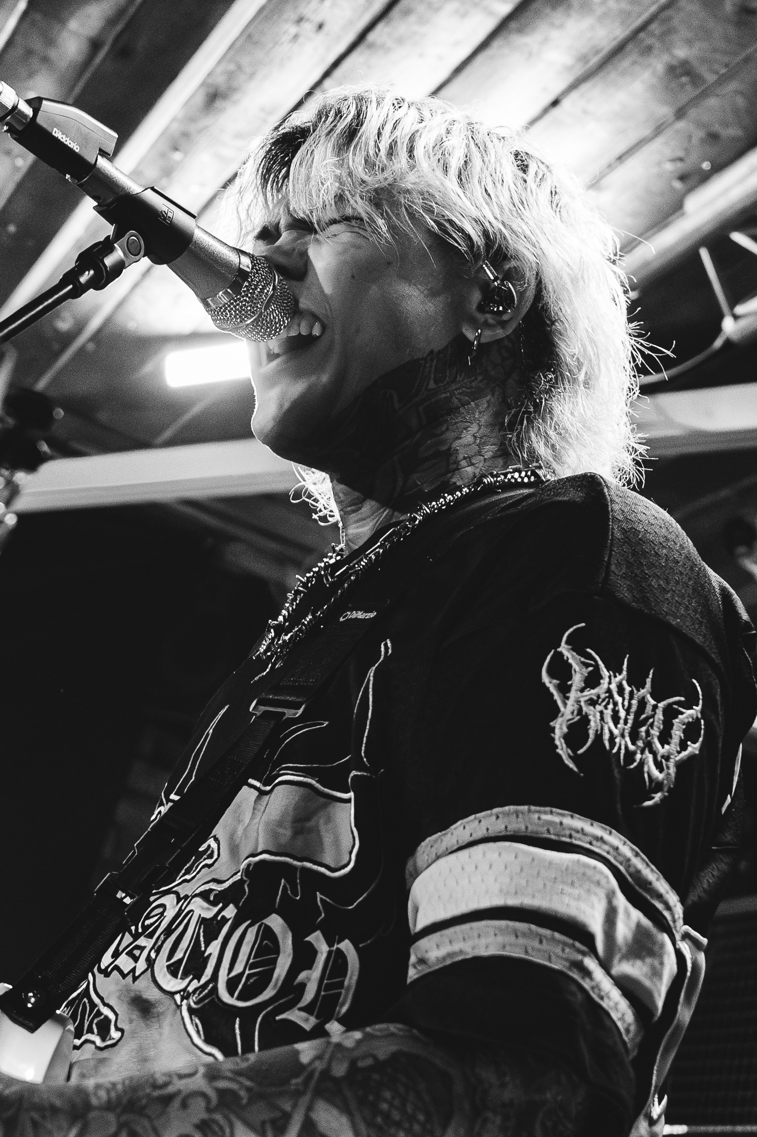 Headwreck + Supports in Cardiff - Image by Owain Morris.