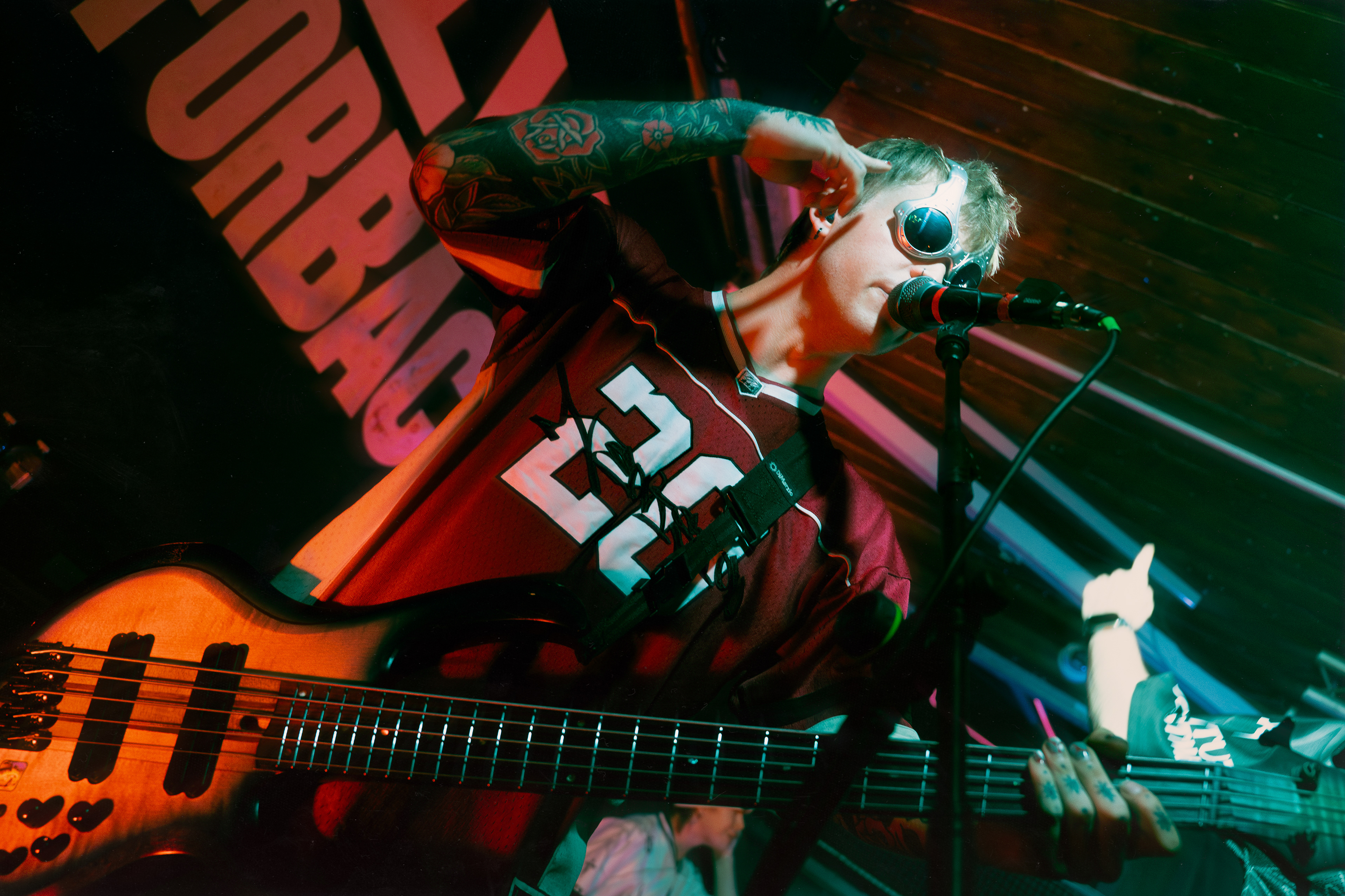 Headwreck + Supports in Cardiff - Image by Owain Morris.