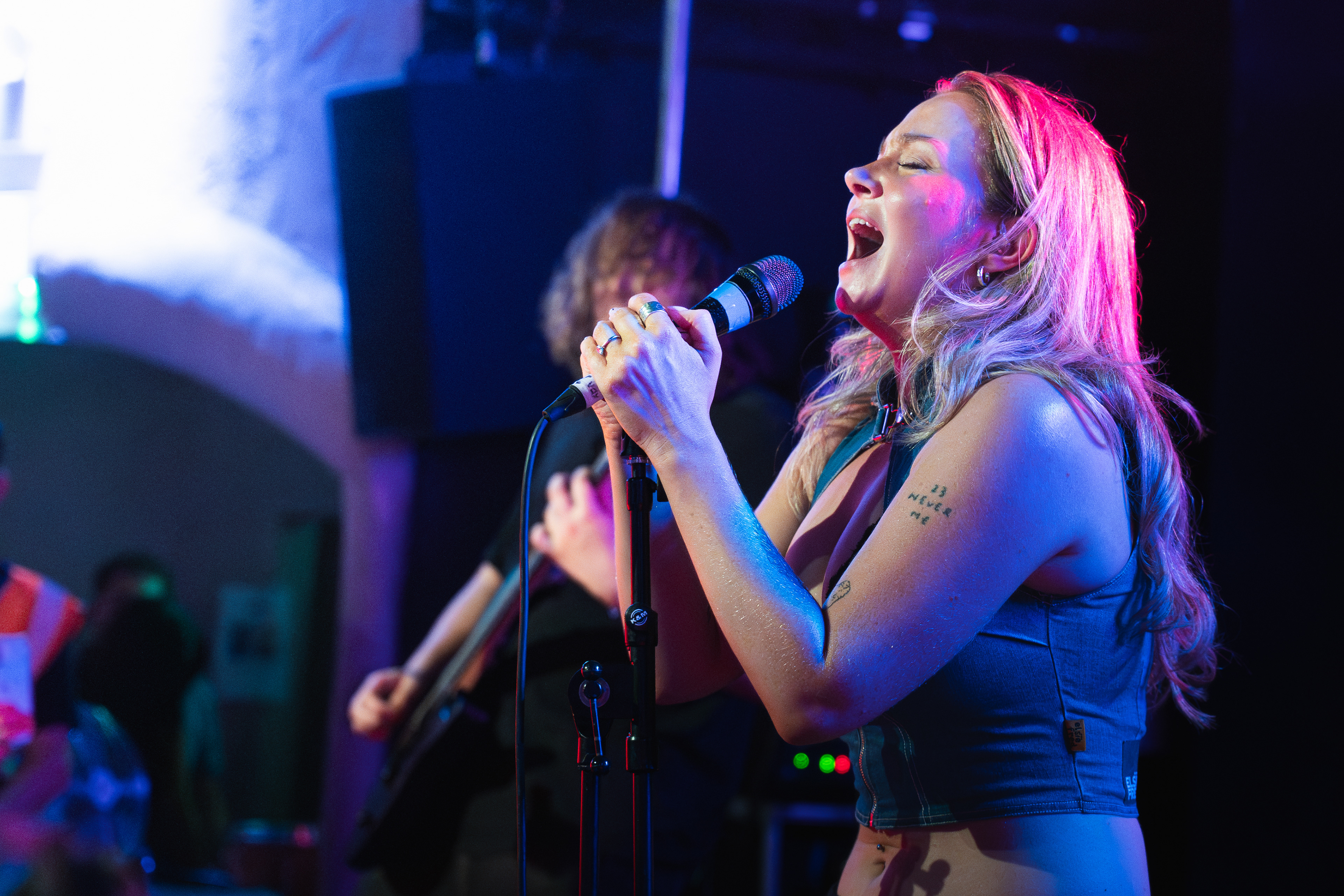 Dead Pony + Supports - Image by Owain Morris.