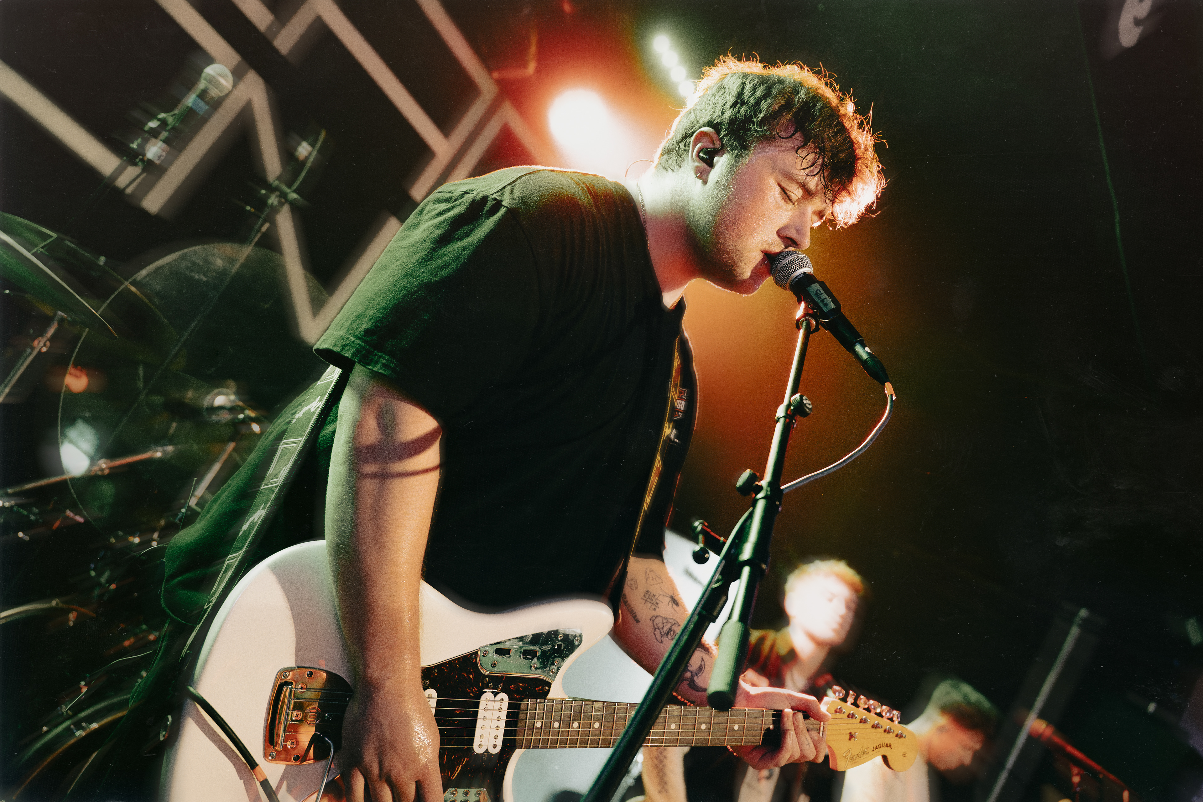 Dead Pony + Supports - Image by Owain Morris.