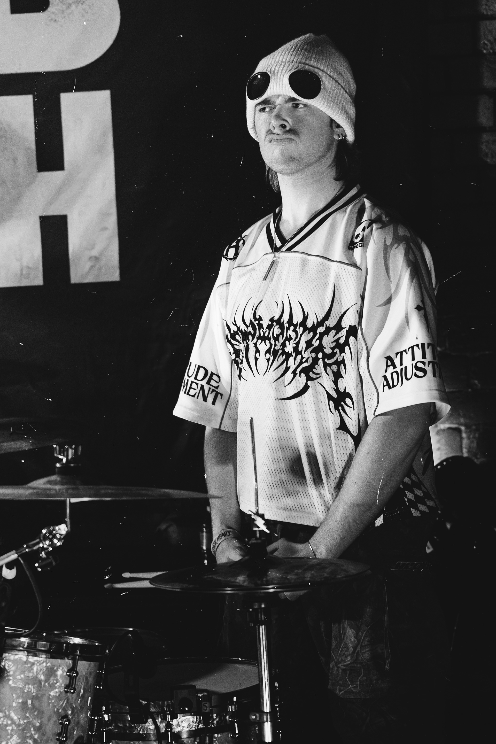Headwreck + Supports in Cardiff - Image by Owain Morris.