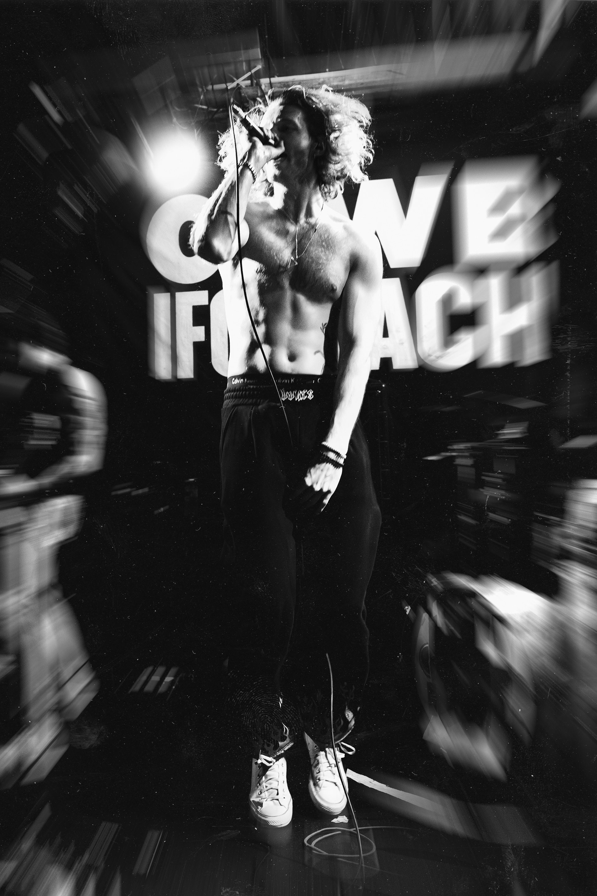 Headwreck + Supports in Cardiff - Image by Owain Morris.