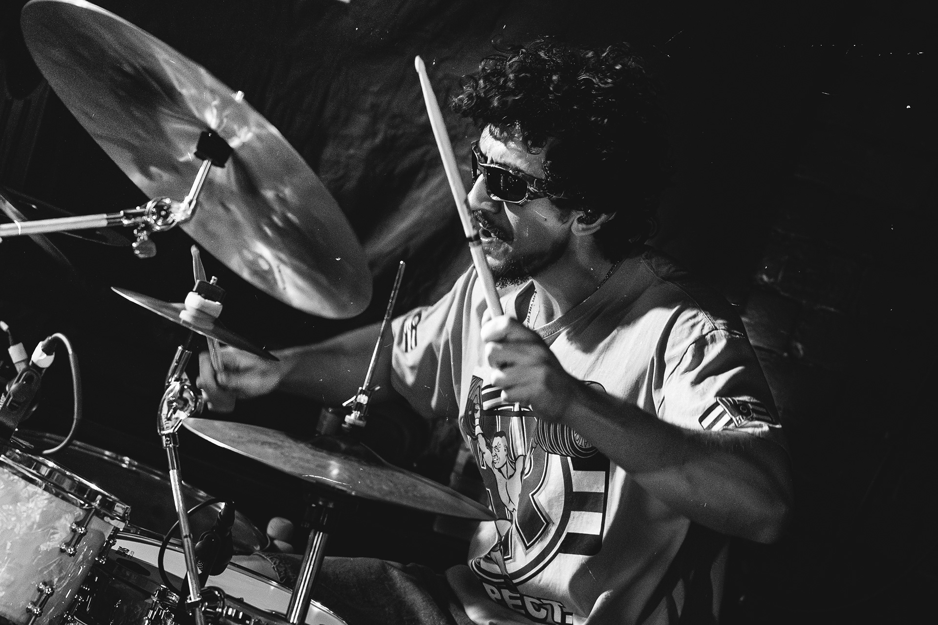 Headwreck + Supports in Cardiff - Image by Owain Morris.