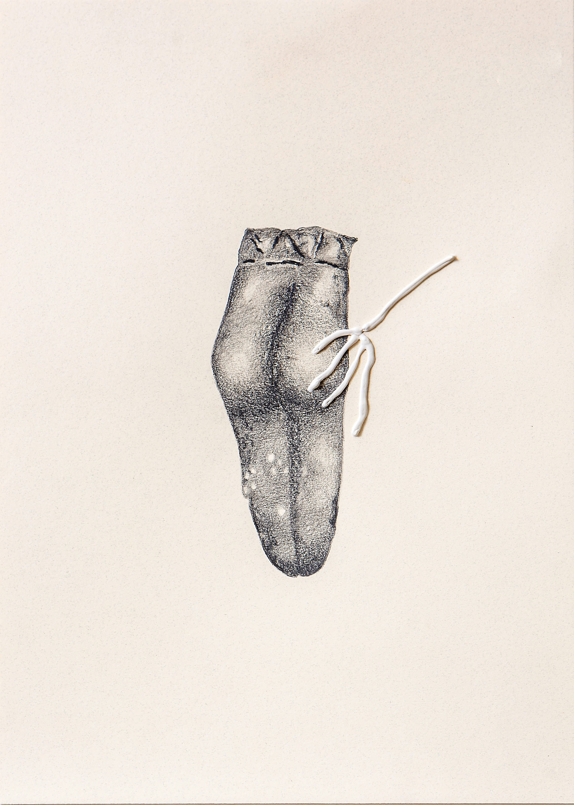 Luciana Rondolini, Sin título 2, 2026, grafito y enduido sobre papel, 35x25cm