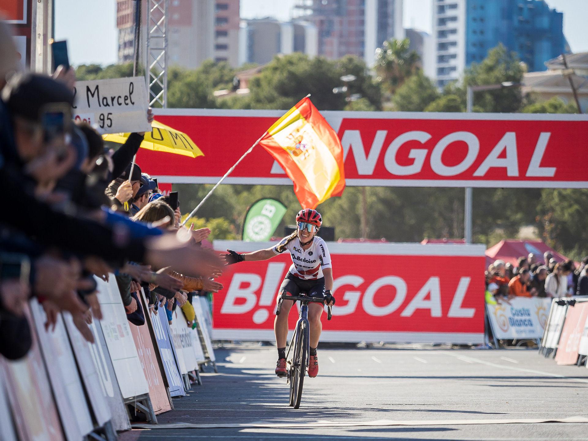 Shakehands with the Crowds @Benidorm 2023