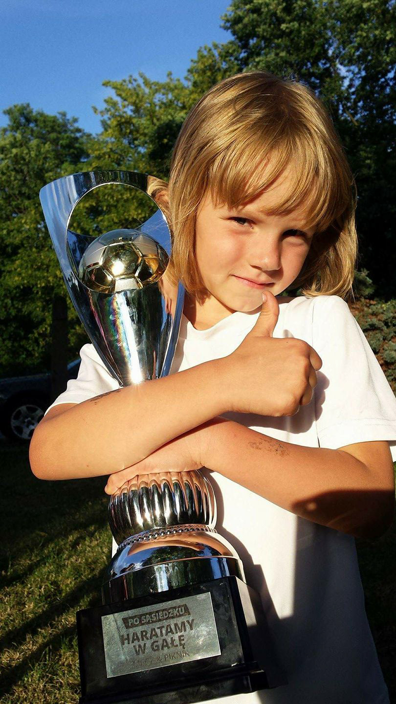 PUCHAR HARATAMY W GAŁĘ & ZOSIA ZELENT ZELENT