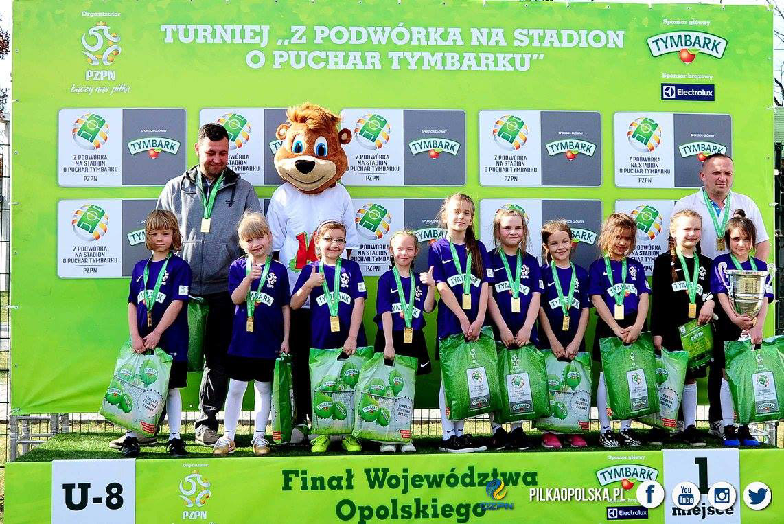 I MIEJSCE U8 TEAM & ZOSIA ZELENT