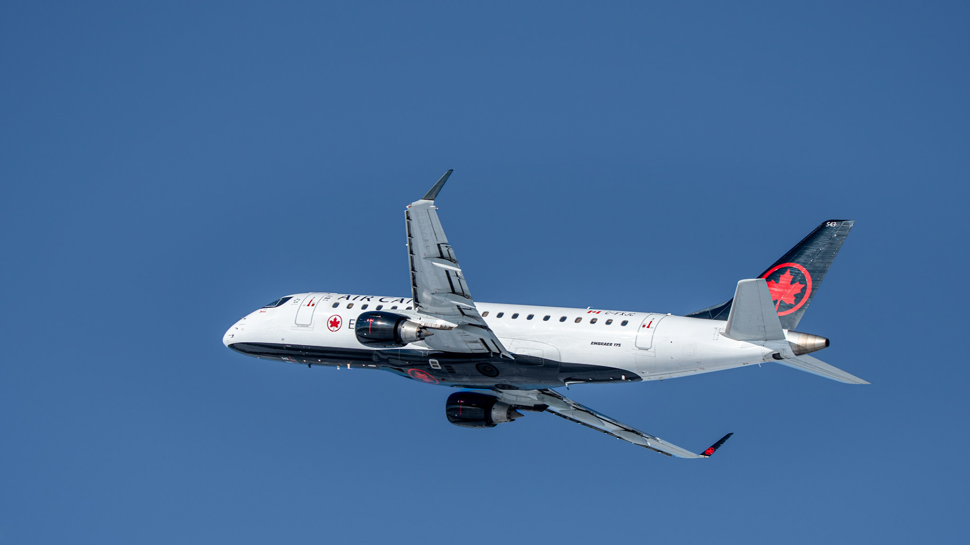 C-FXJC Embraer E175SU