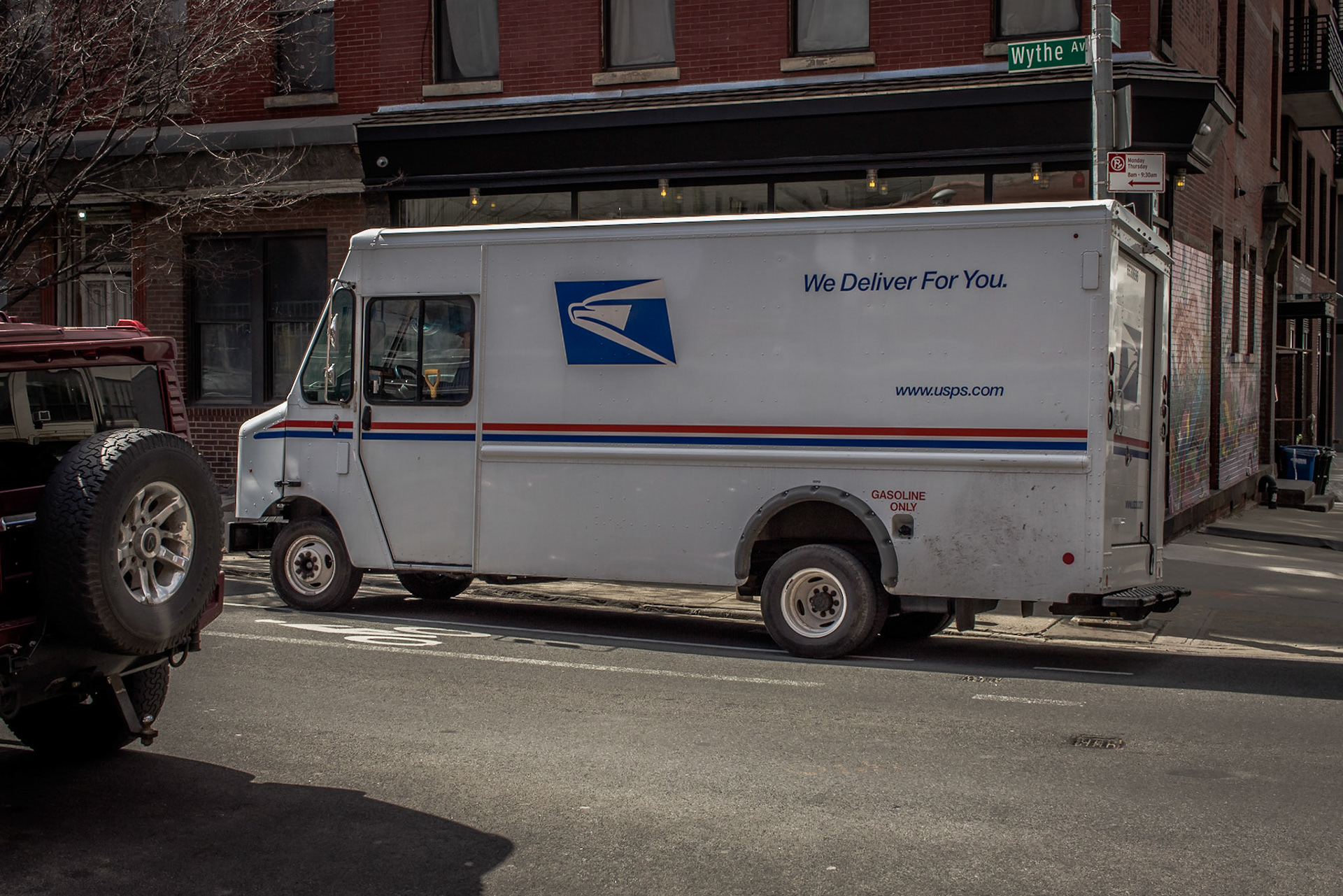 USPS Mail Truck Williamsburg Brooklyn