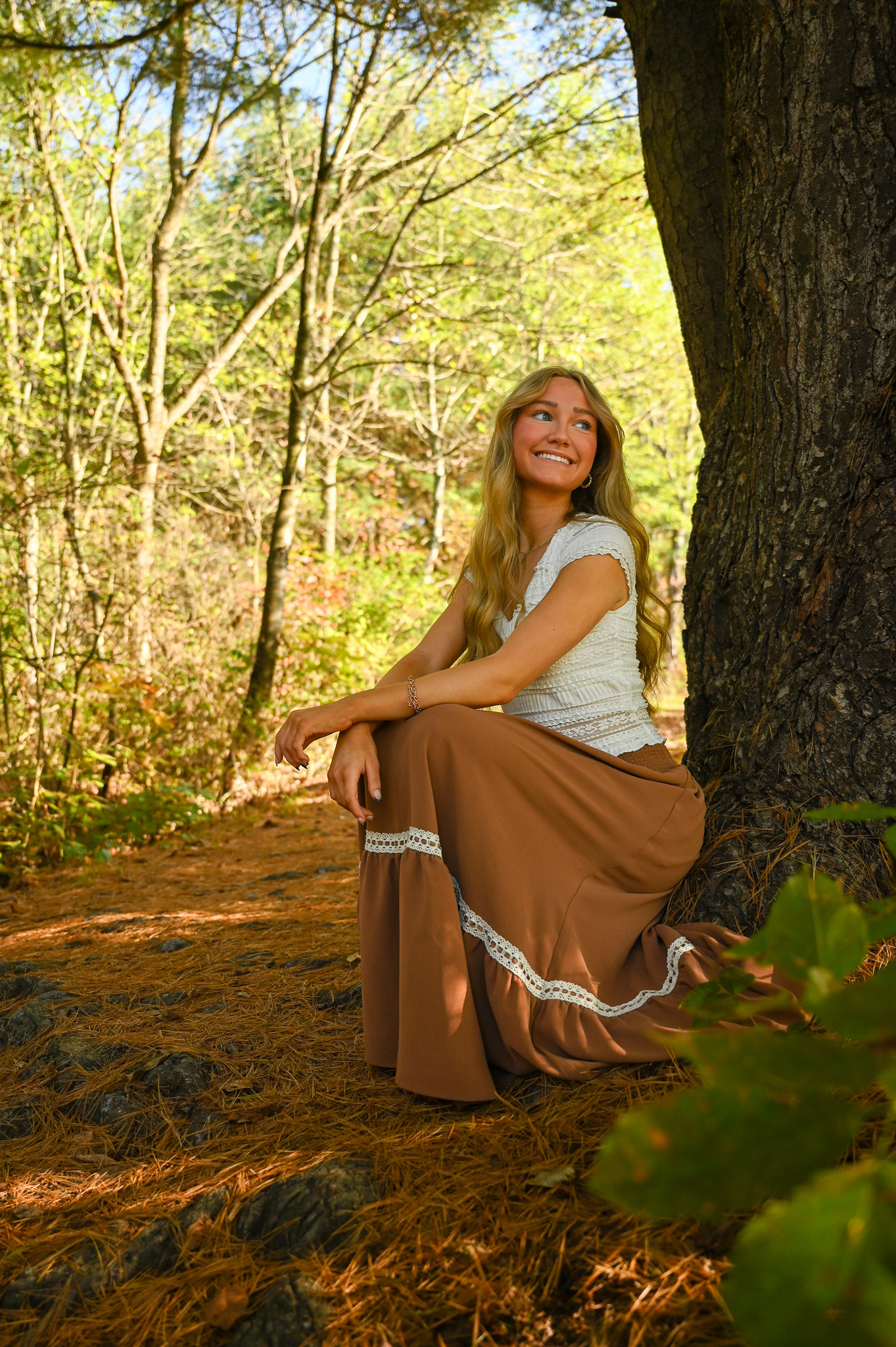 Allison Shaffer poses for senior photos at Walborn Reservoir in Alliance, OH on Sunday, Sept. 28, 2025. 