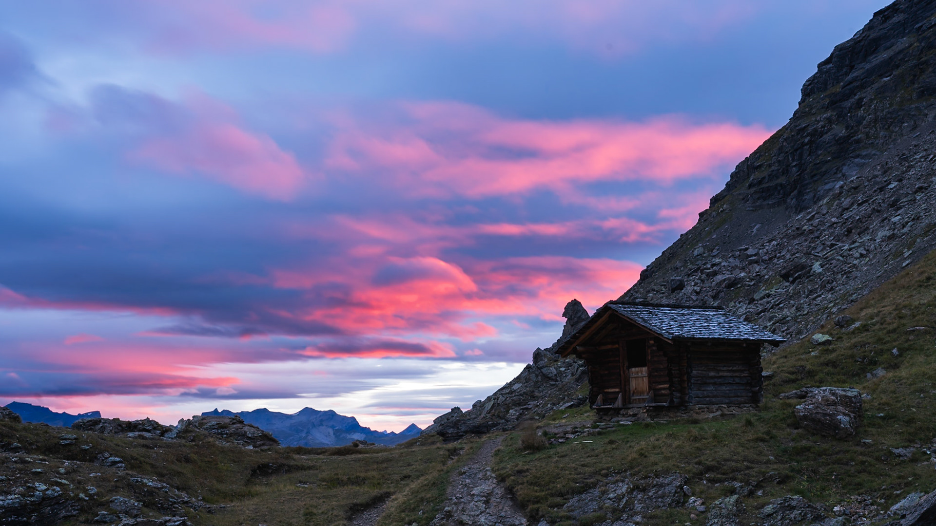 Sunset in the Eiger Region – Breathtaking Views of the Jungfrau Region