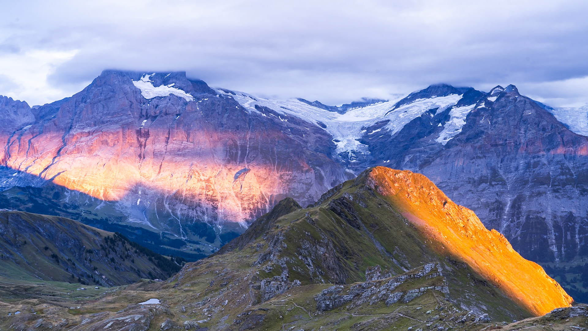 Sunset in the Eiger Region – Breathtaking Views of the Jungfrau Region