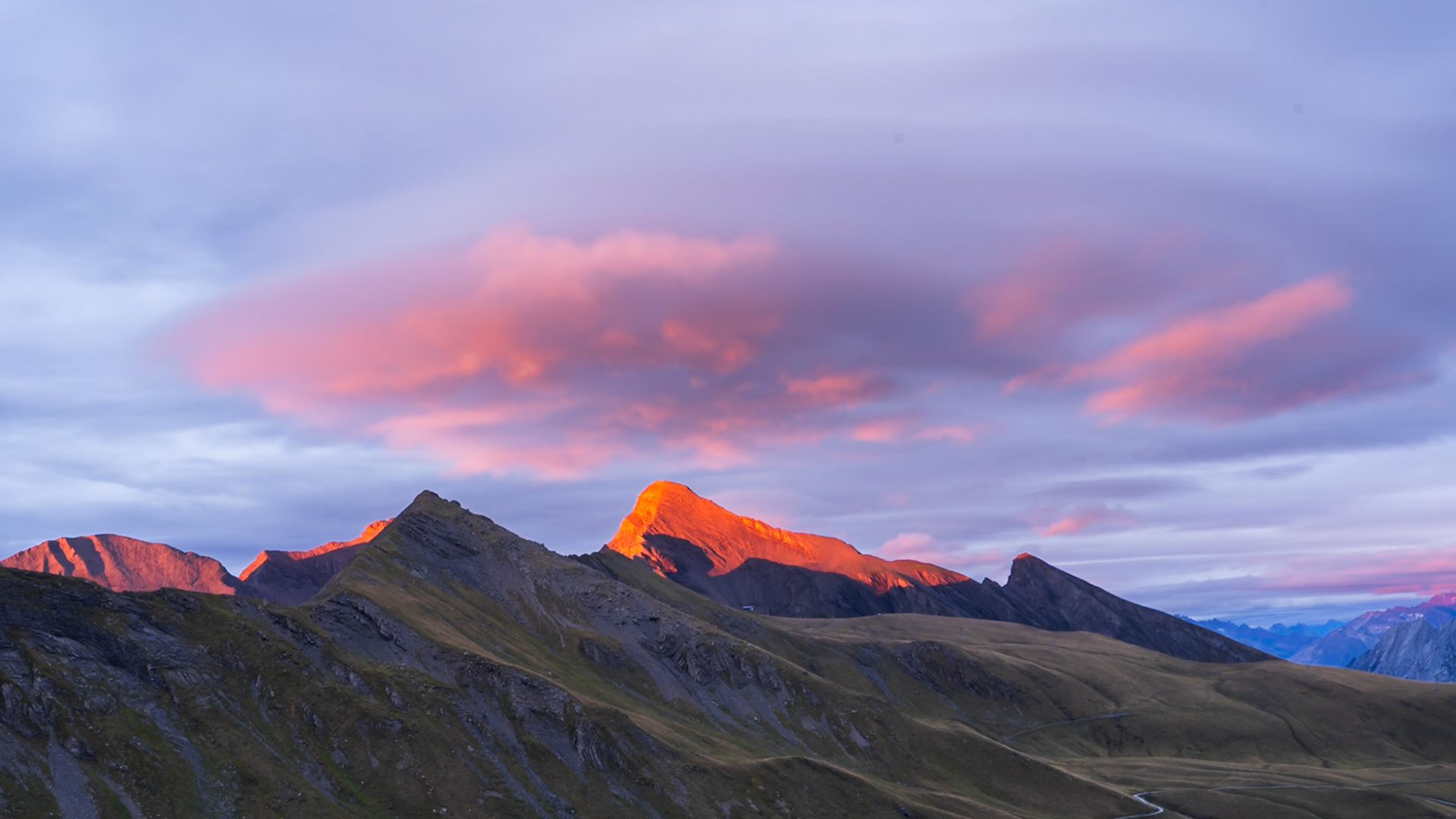 Sunset in the Eiger Region – Breathtaking Views of the Jungfrau Region