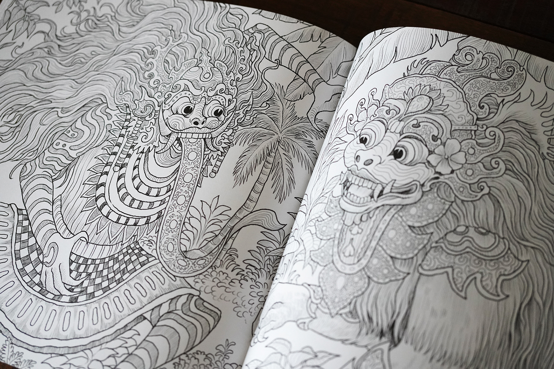 Mythic World by Kerby Rosanes: 9780593186022 | : Books