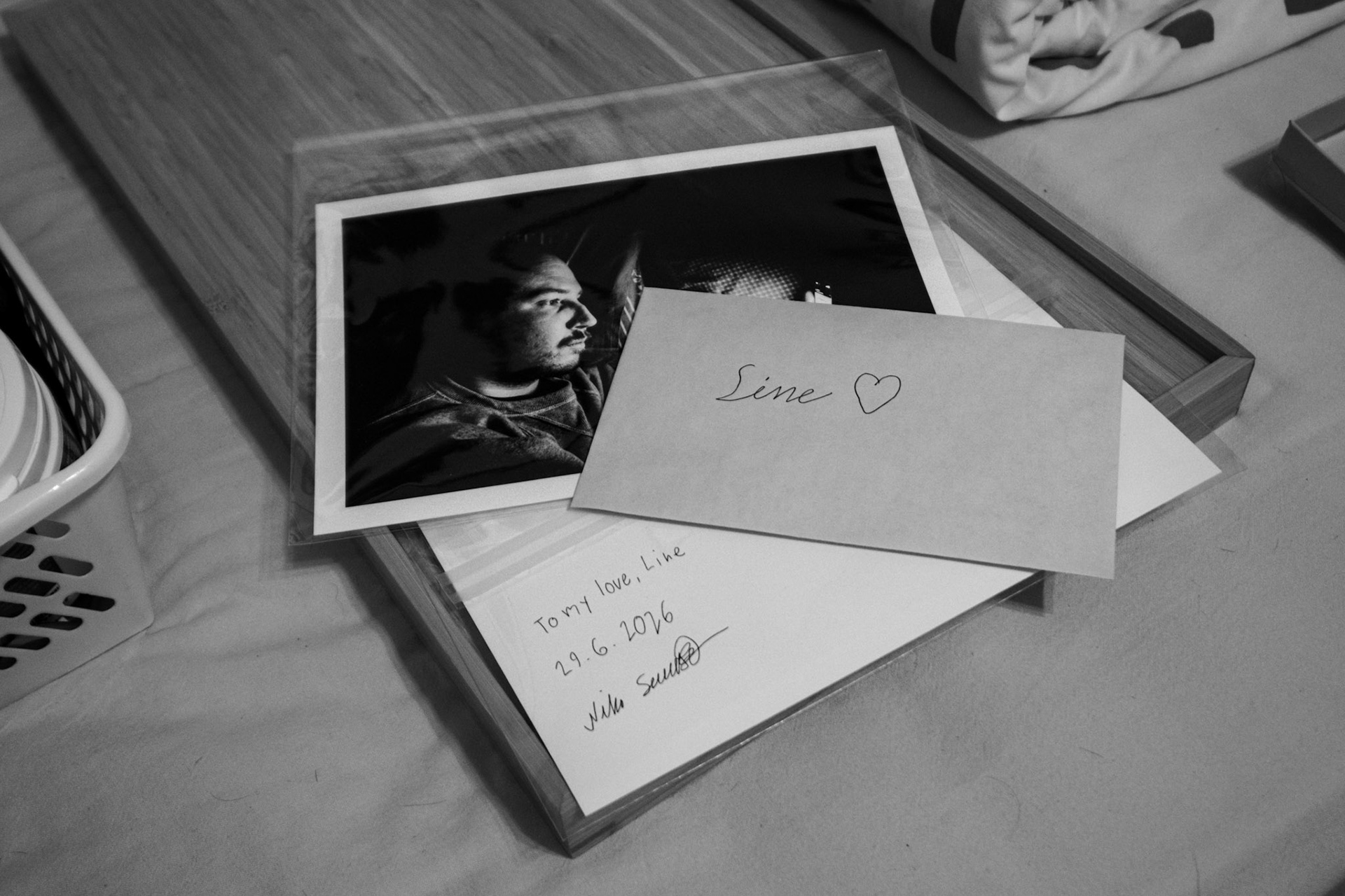 We send gifts and letters to each other. It takes a lot of effort to make a handwritten letter, something that Line isn’t able to do, but I can. It’s always worth it.