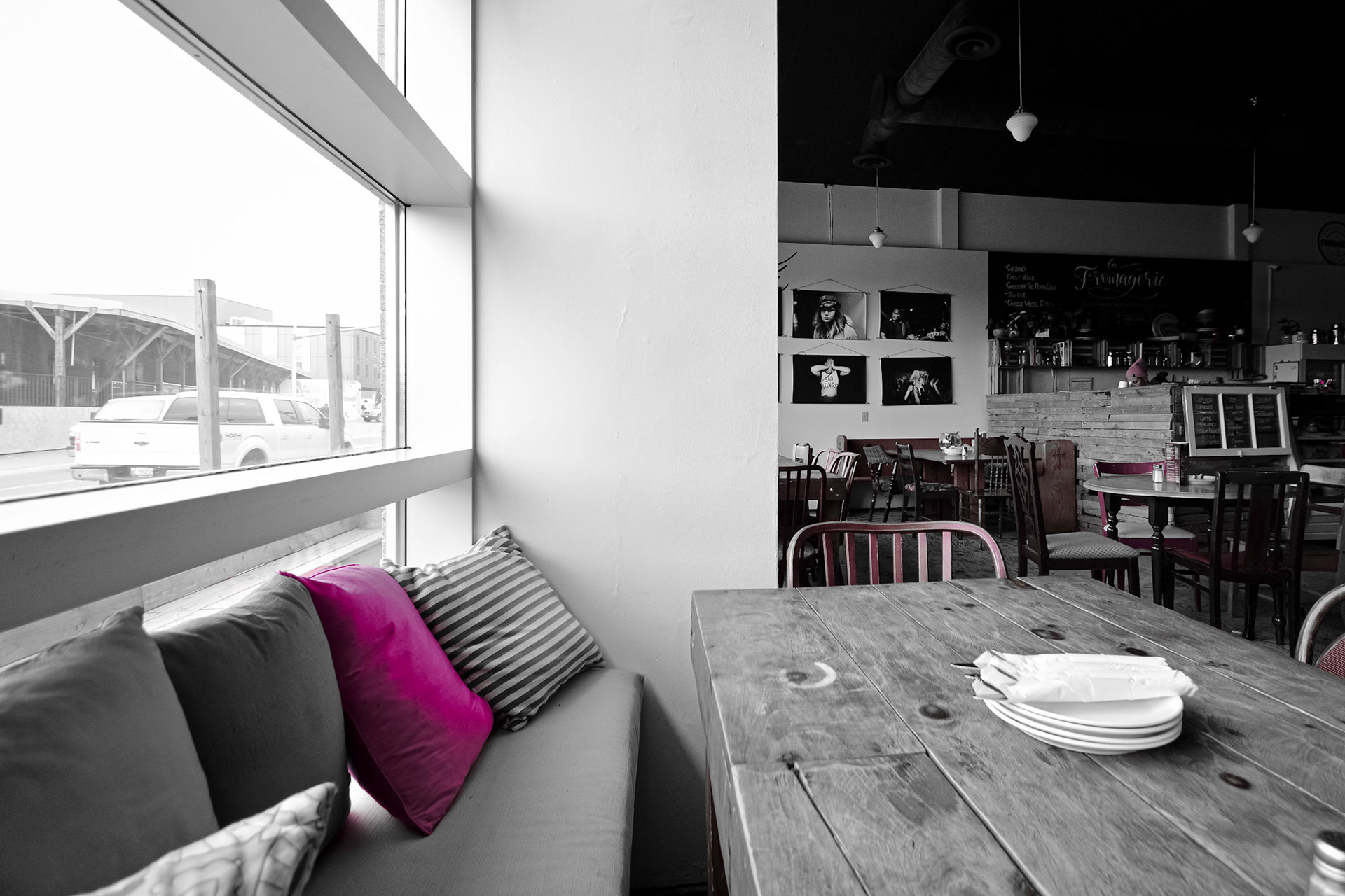 Rustic Relaxation - Pink Pop; Shot with: Nikon D5200 + Tamron 10-24mm.