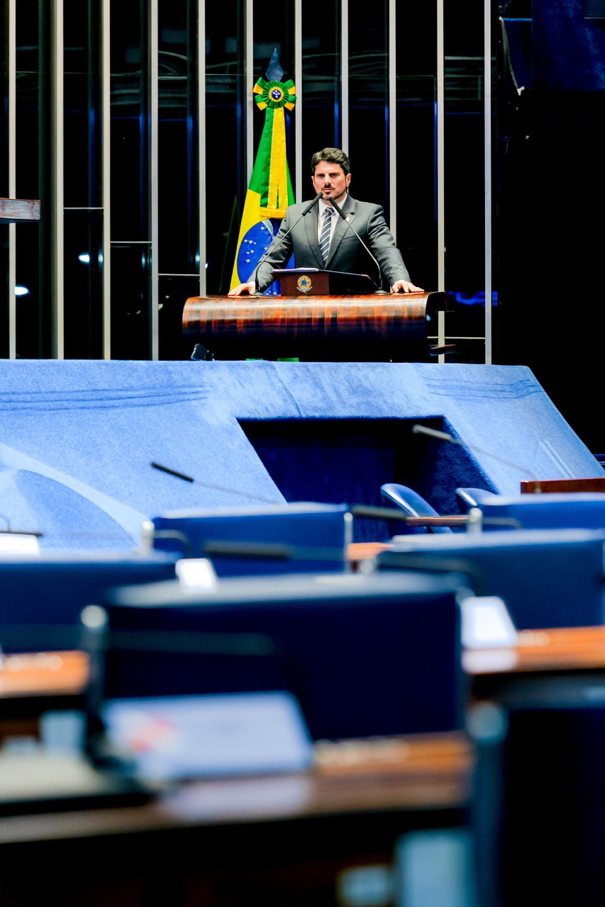 Senador Marcos do Val (PODEMOS-ES) em fala no Plenário.