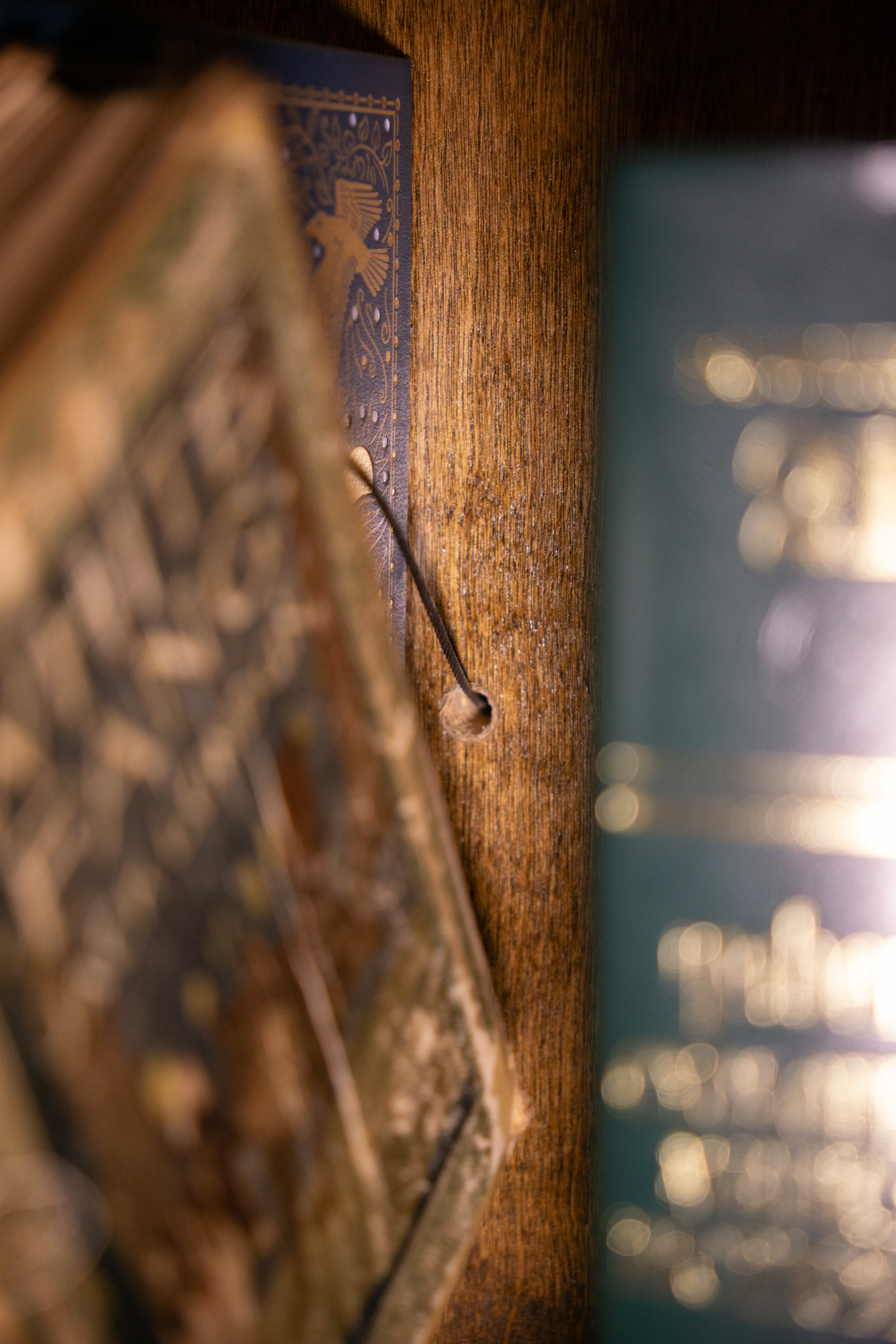 Closeup of the cable