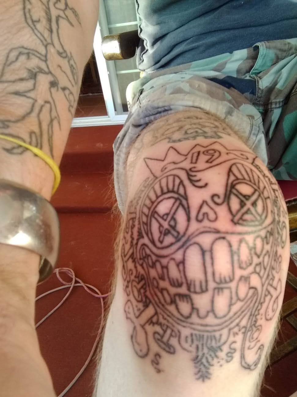 COVID-19 Knee Tat