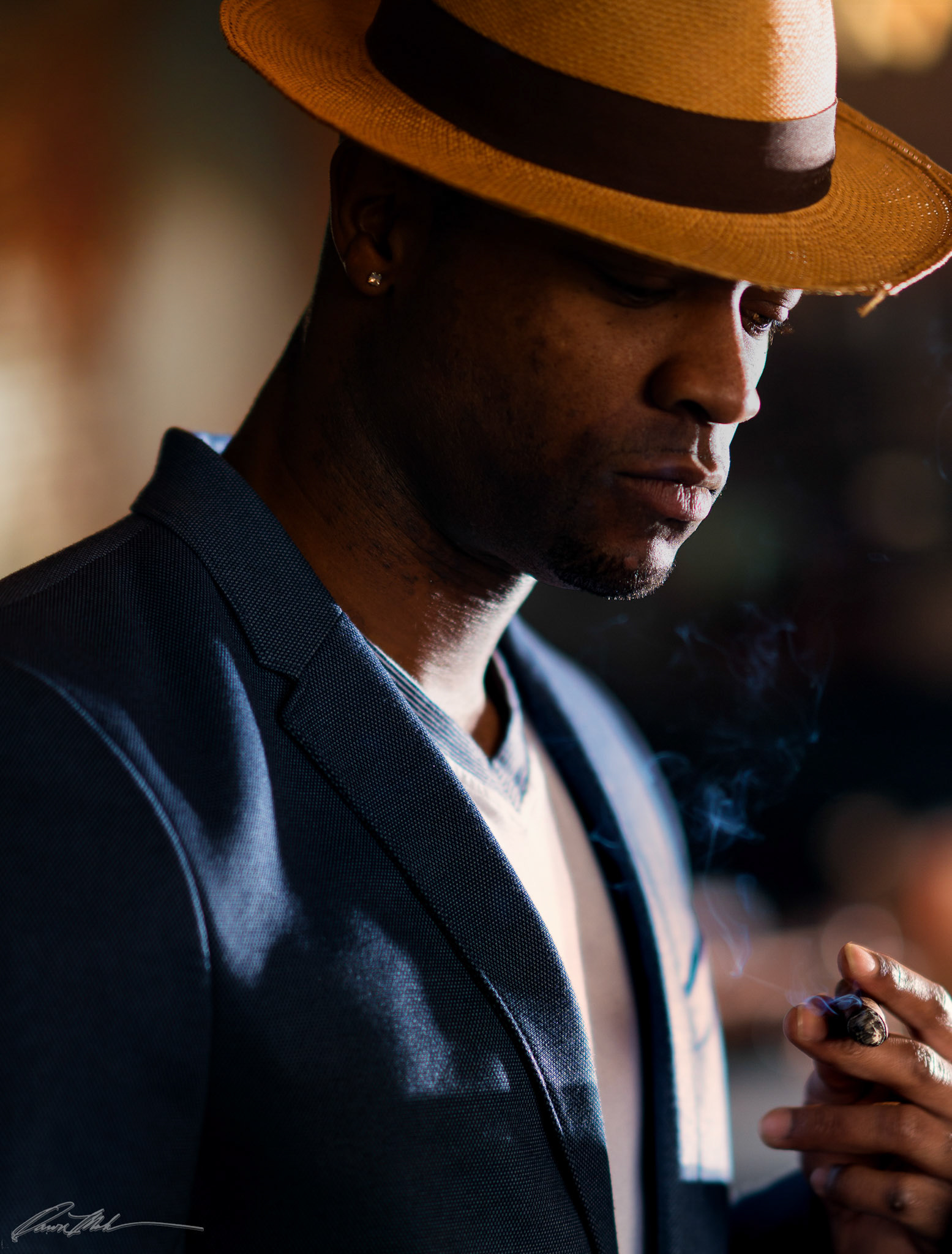 Articulate Light Series by Aaron Mahlon