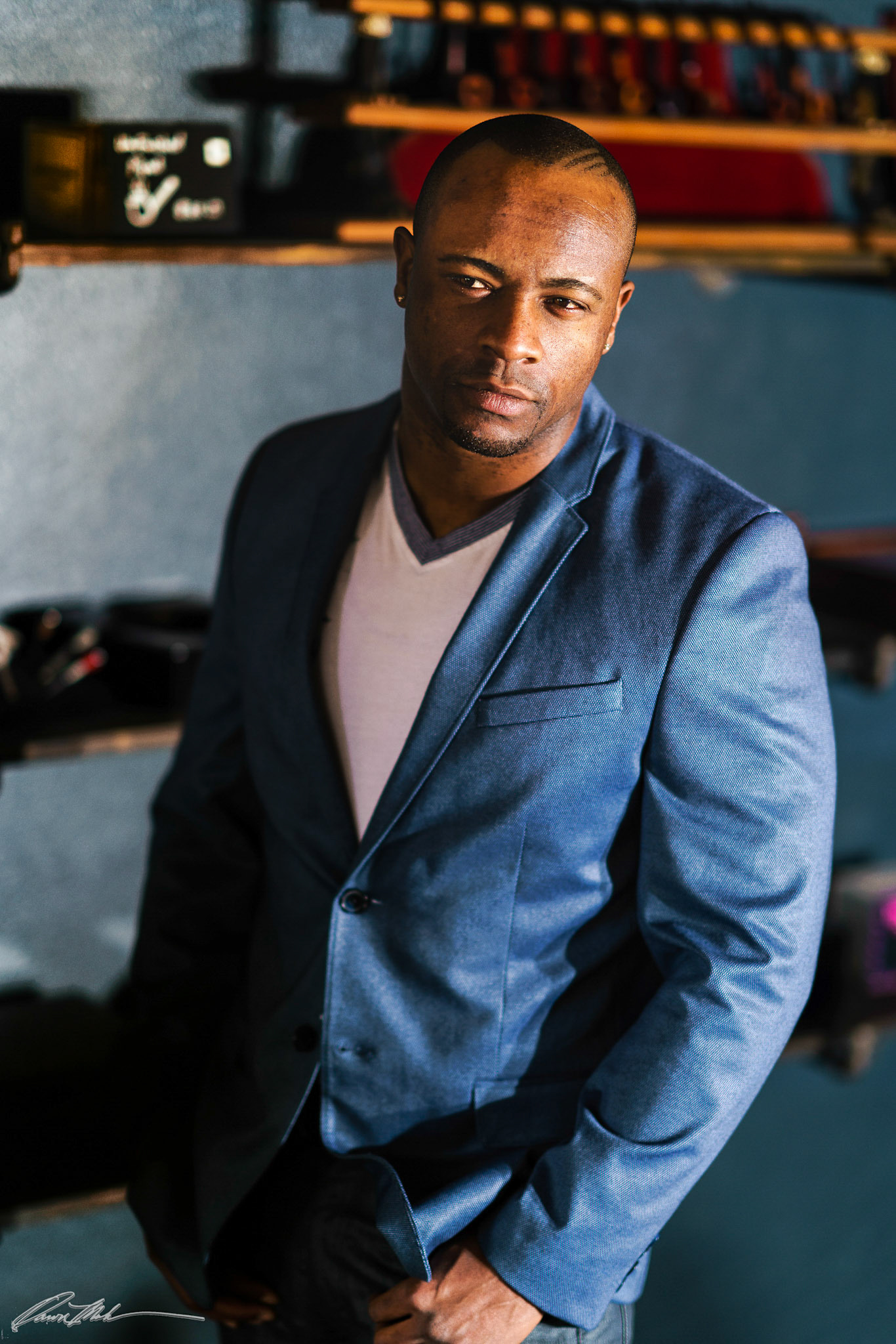 Articulate Light Series by Aaron Mahlon